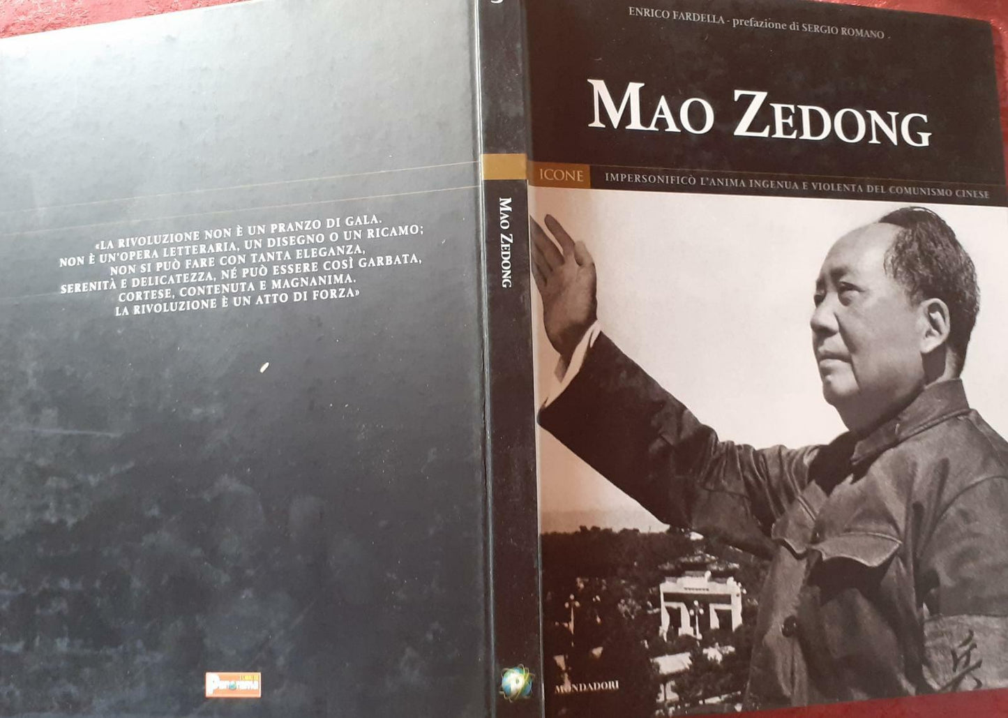 Mao Zedong. Impersonifico' l'anima ingenua e violenta del comunismo cinese. Prefazione di Sergio Romano - copertina