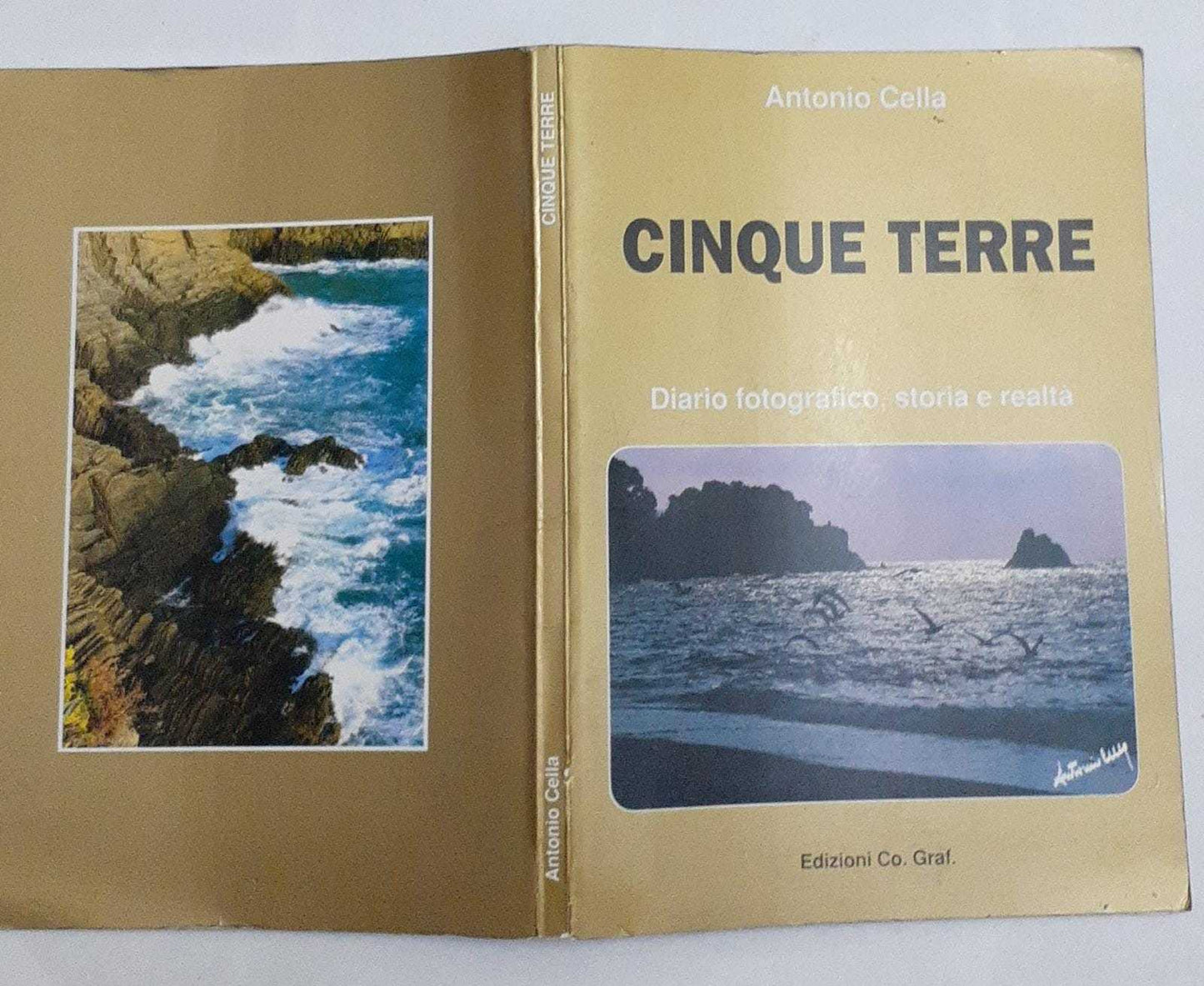 Cinque terre. Diario fotografico, storia e realta' - copertina
