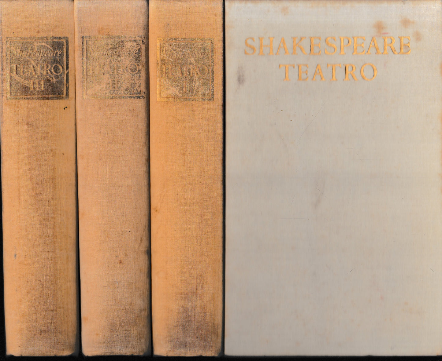 Teatro, tre volumi - copertina