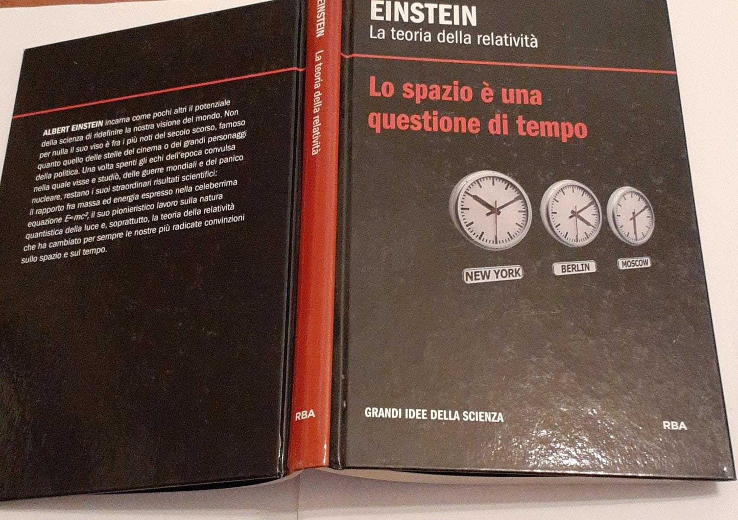 Einstein. La teoria della relatività. Lo spazio e' una questione di tempo - copertina