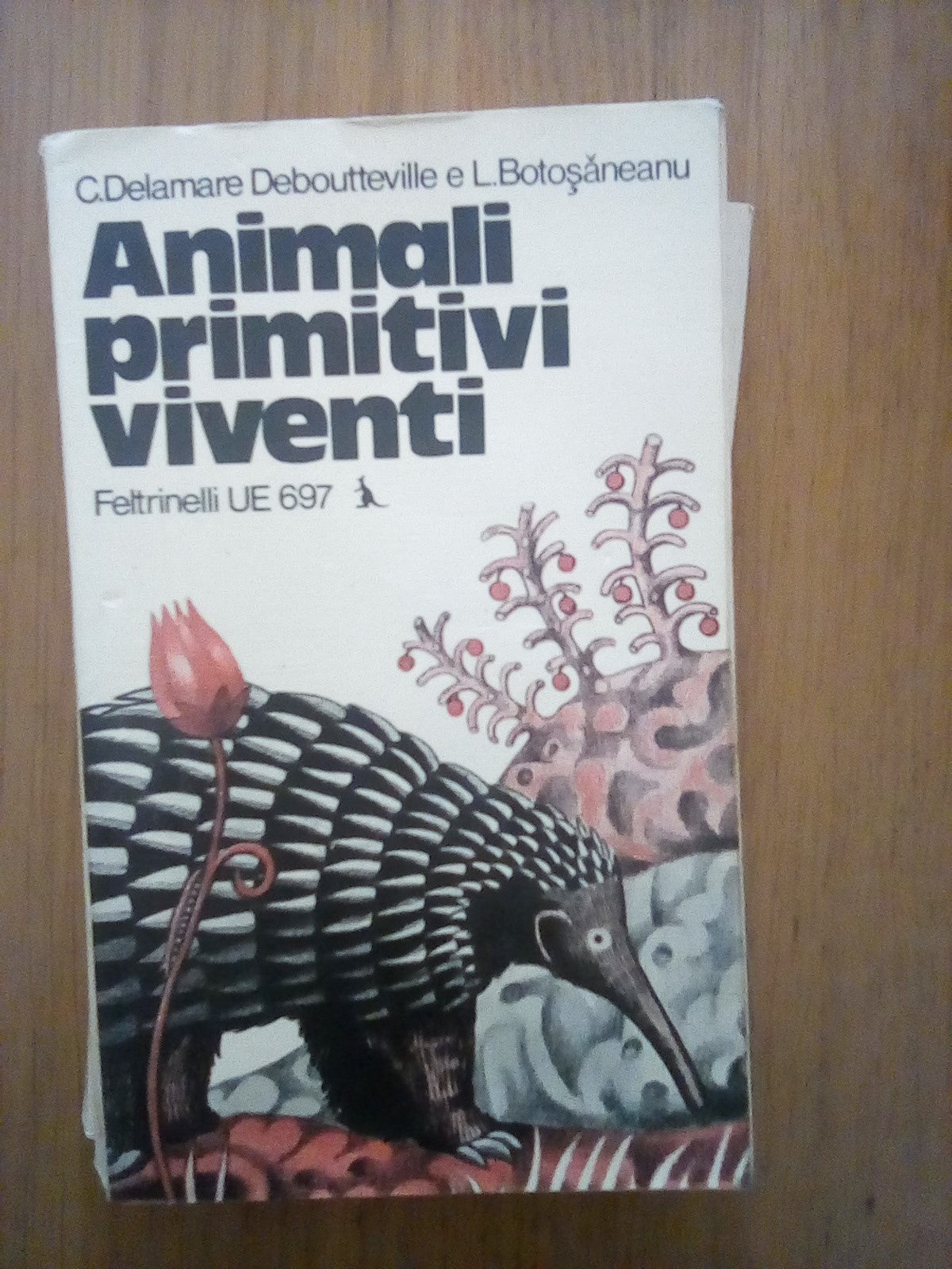 Animali primitivi viventi - copertina
