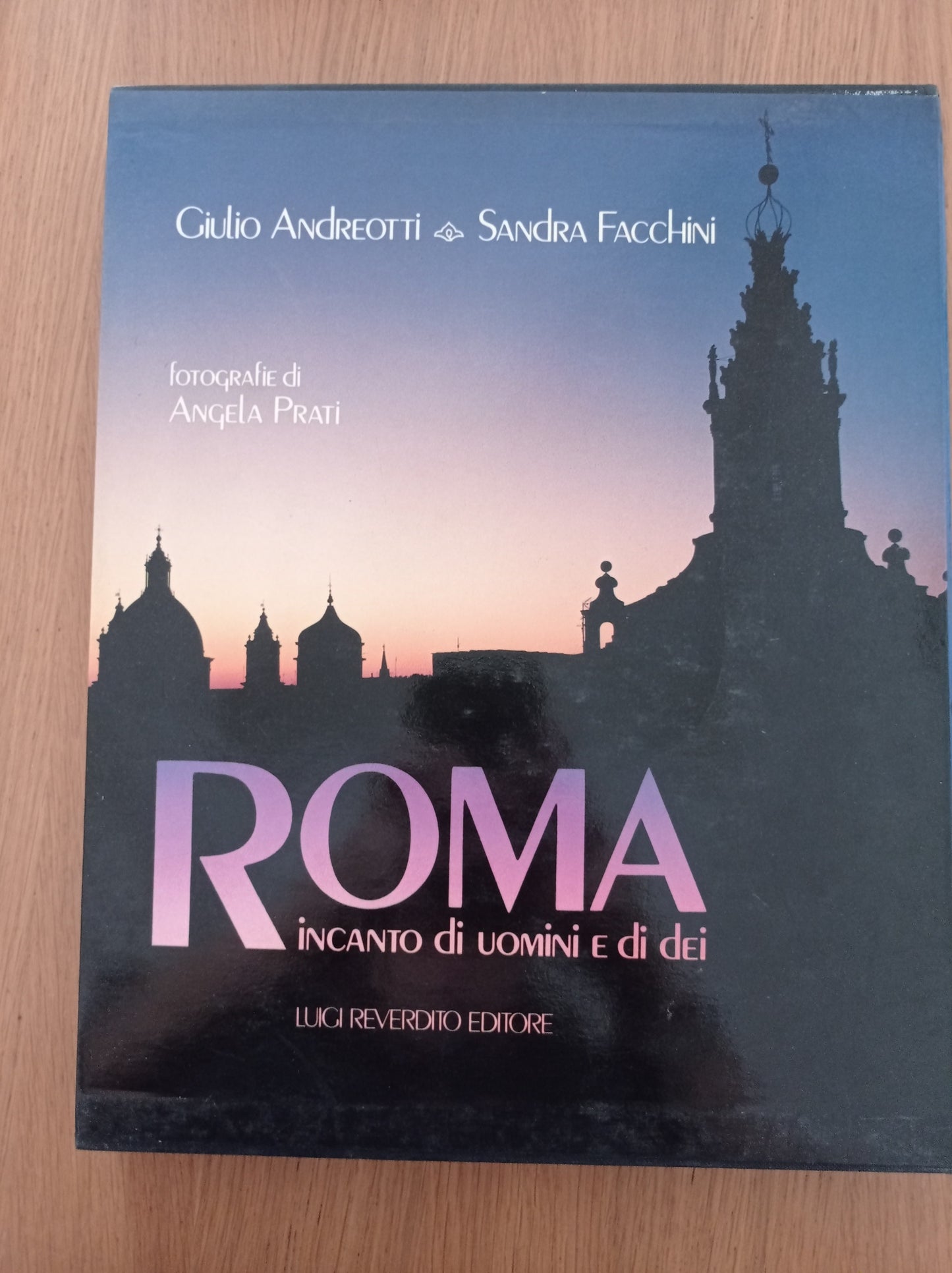 Roma, incanto di uomini e di dei - copertina