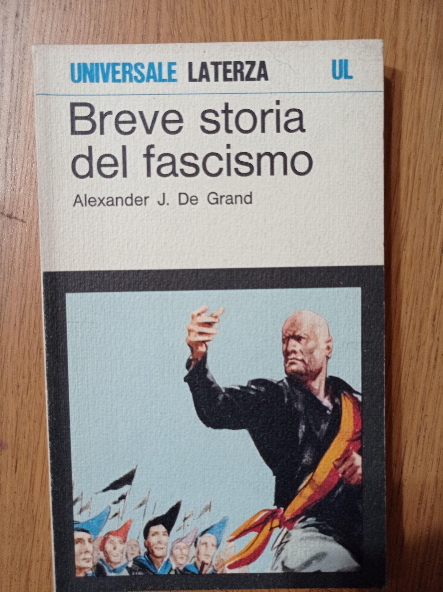 Breve storia del fascismo - copertina