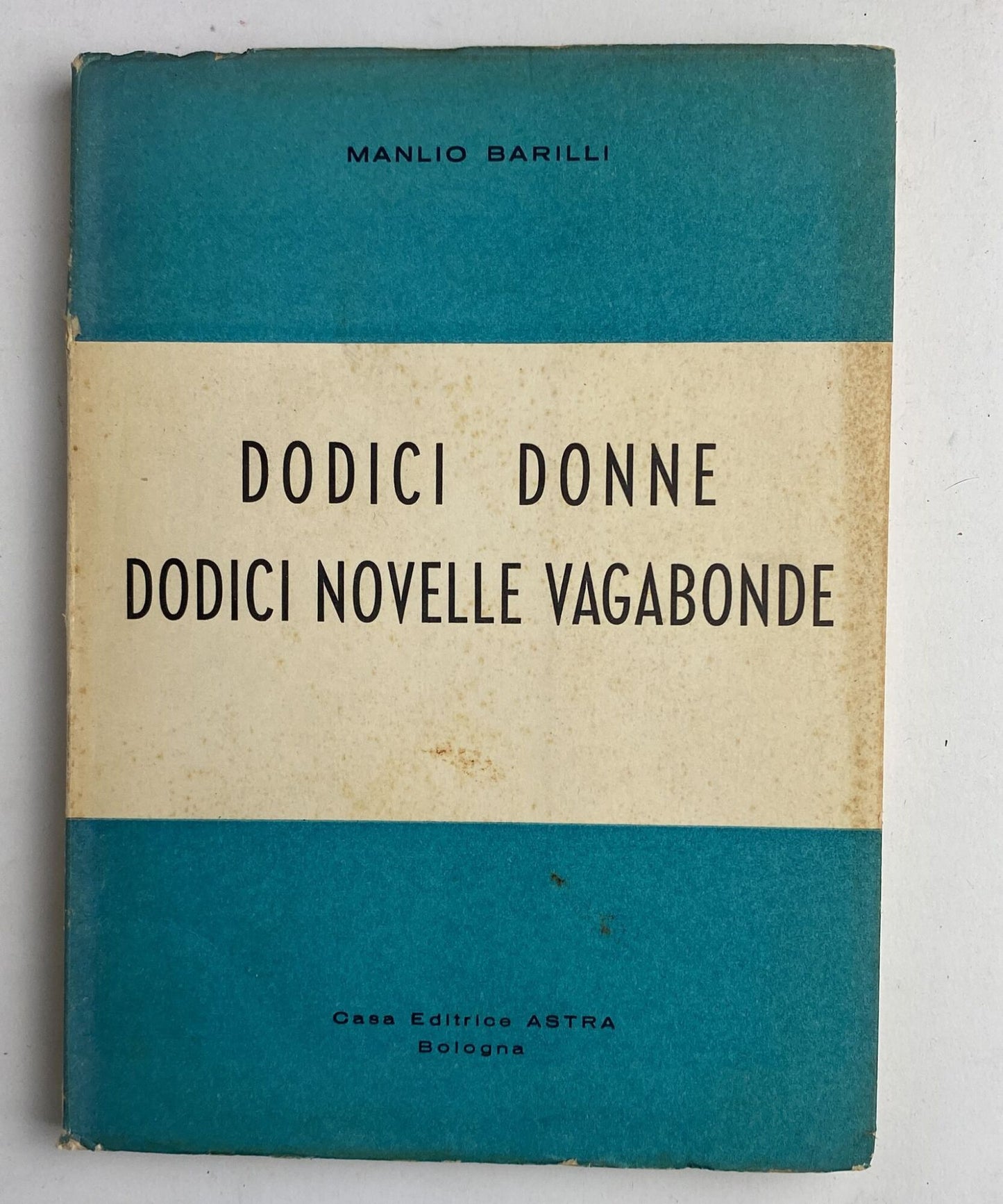 Dodici donne. Dodici novelle vagabonde - copertina