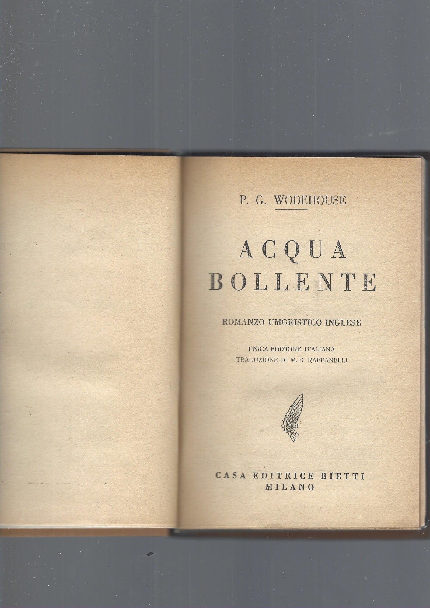 ACQUA BOLLENTE - copertina