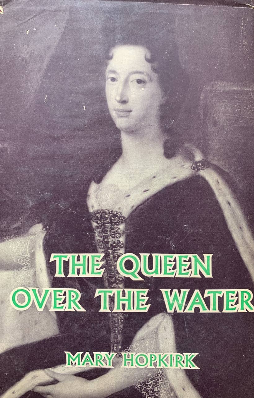 The queen over the water - copertina