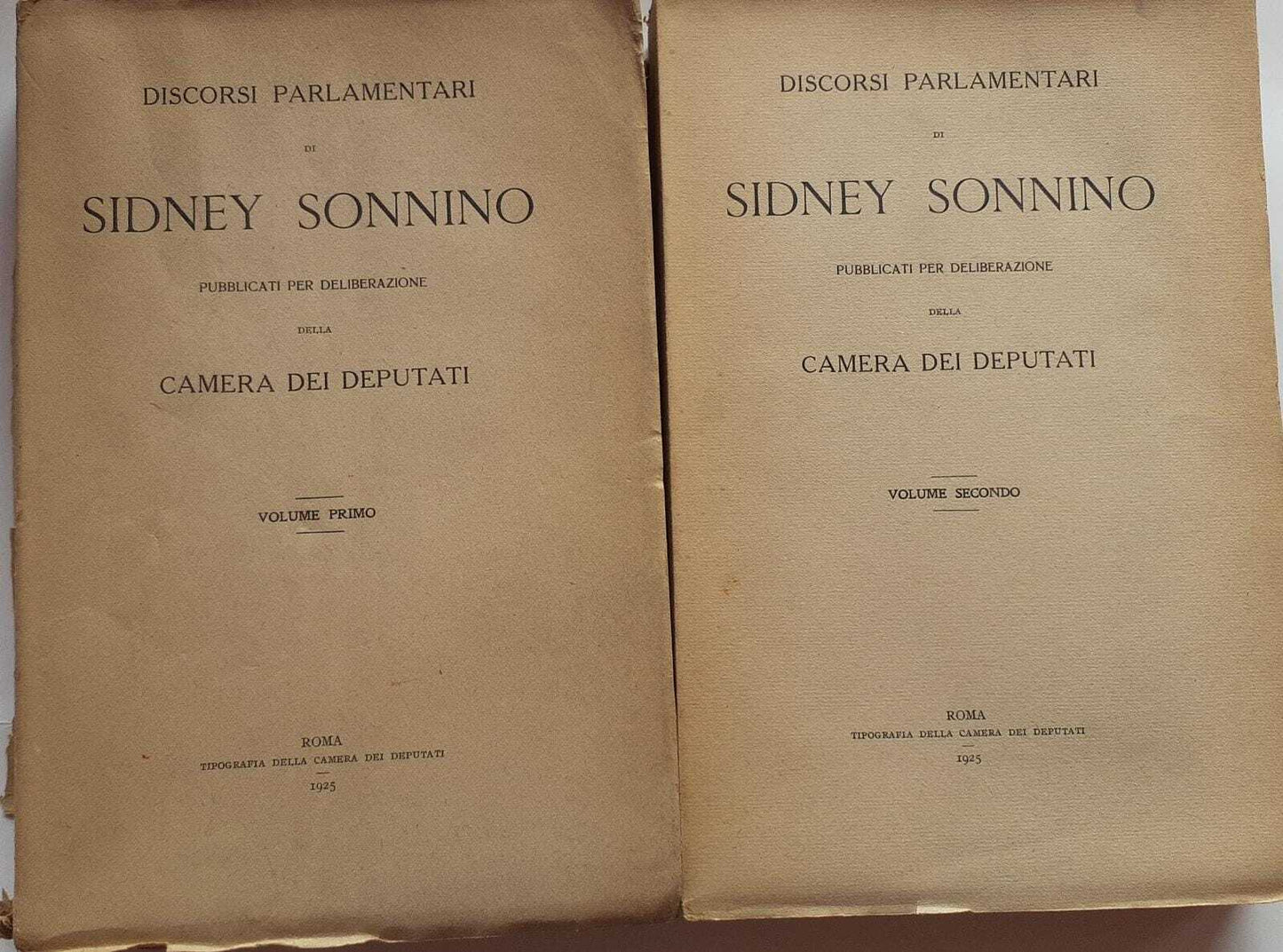 Discorsi parlamentari pubblicati per la deliberazione della camera dei deputati. Volume I II - copertina