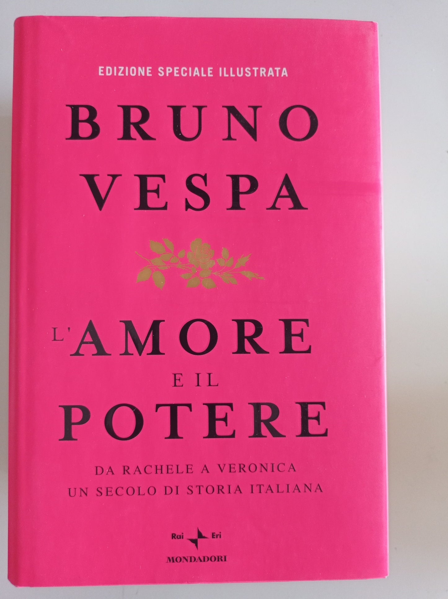 L'amore e il potere - copertina