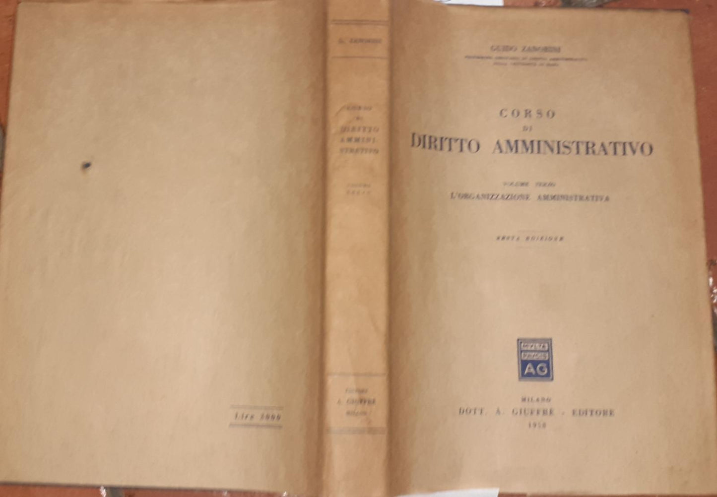 Corso di diritto amministrativo . Volume terzo - copertina