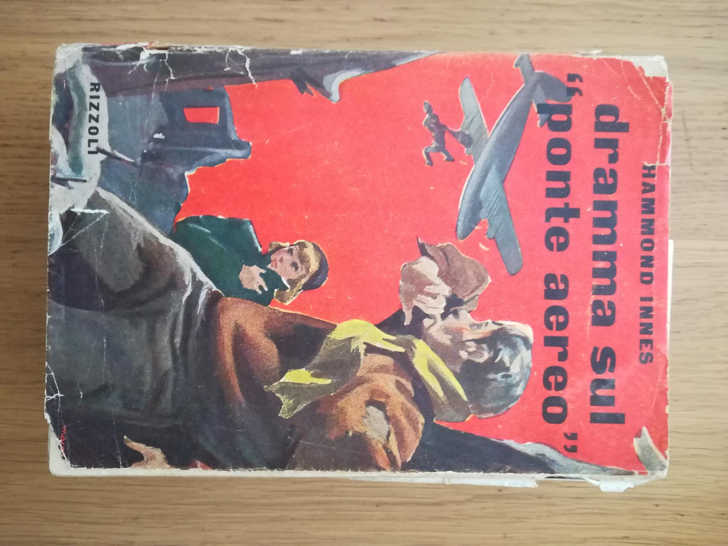 Dramma sul "ponte aereo" - copertina