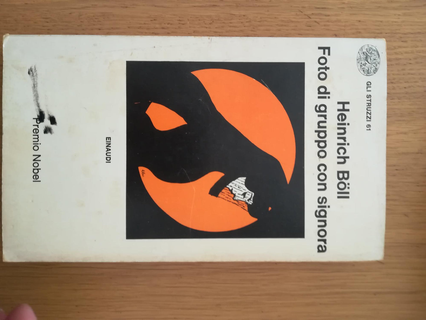 Foto di gruppo con signora - copertina