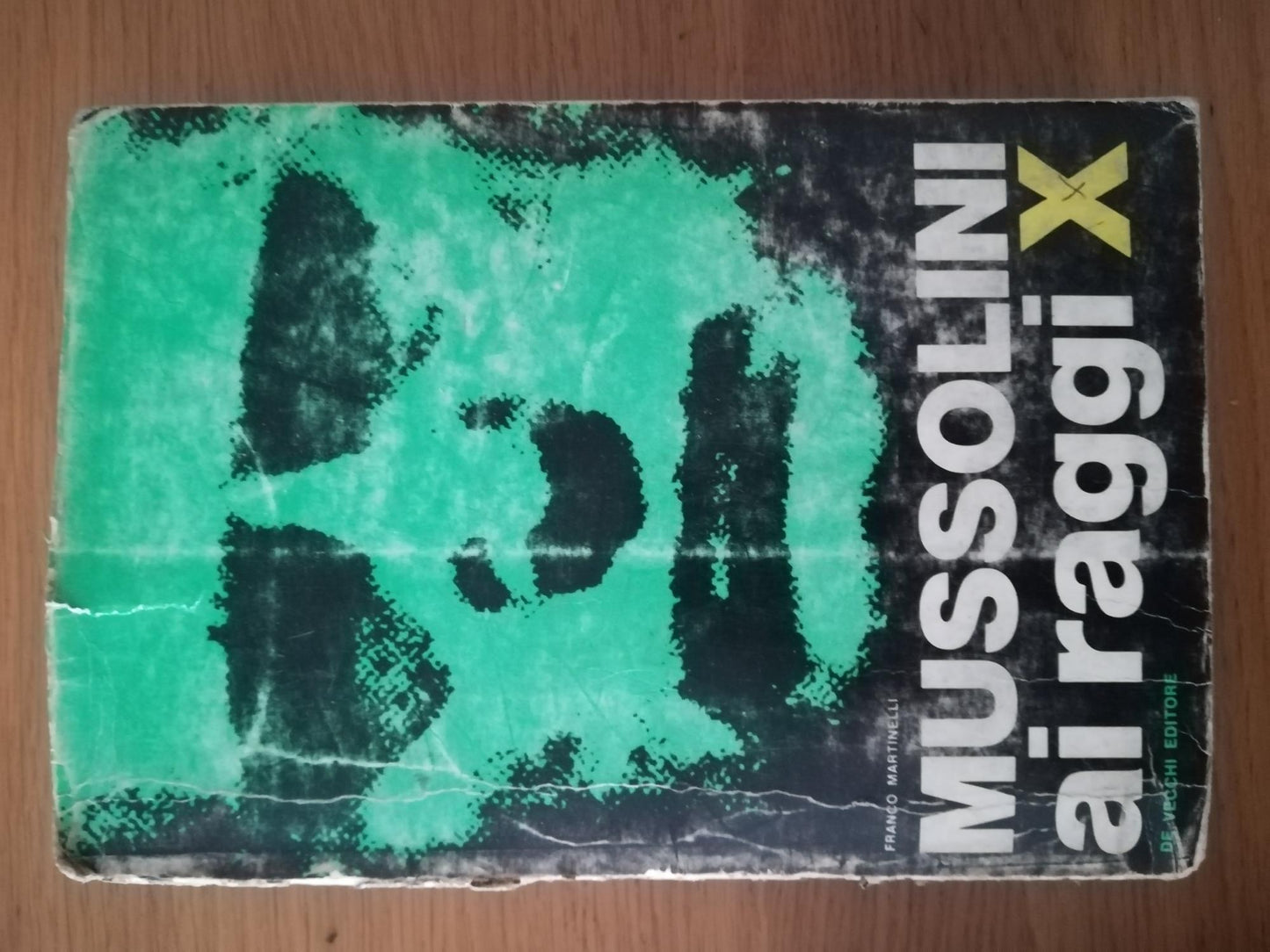 Mussolini ai raggi X - copertina