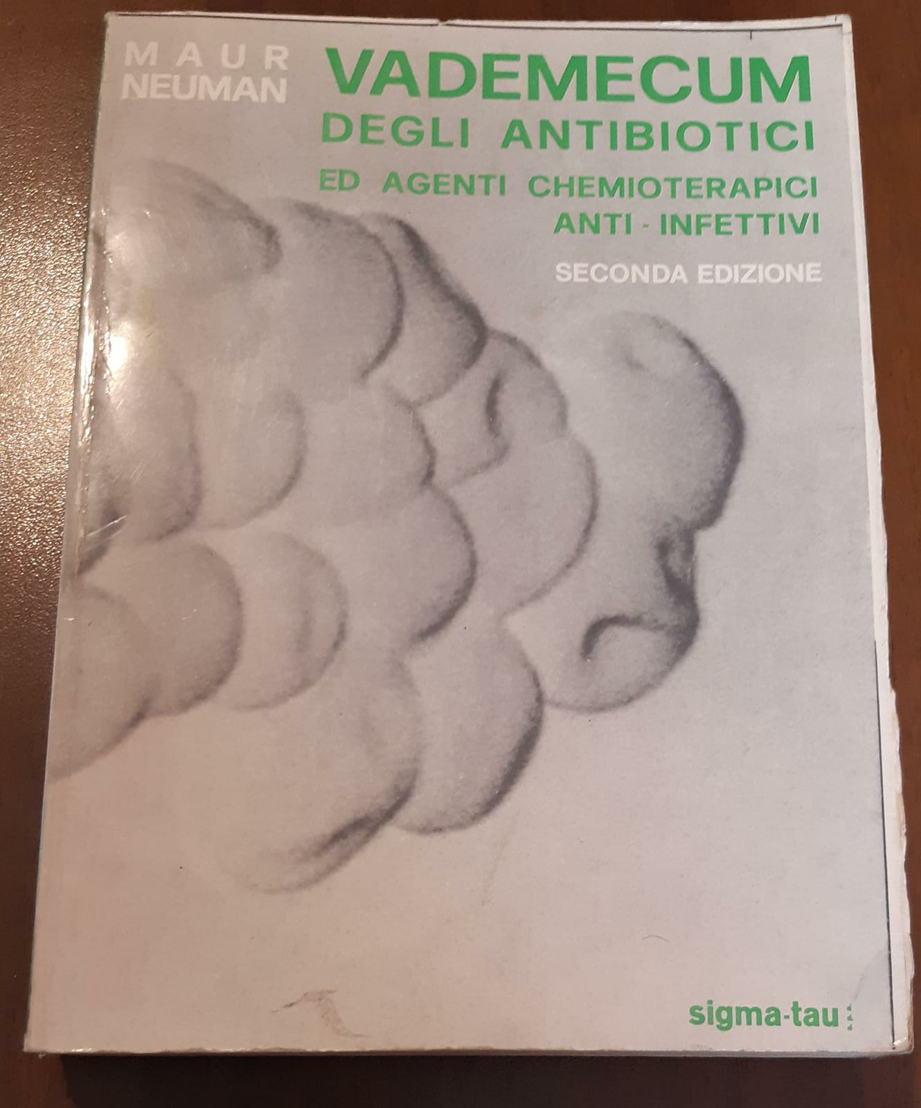 Vademecum degli antibiotici - copertina