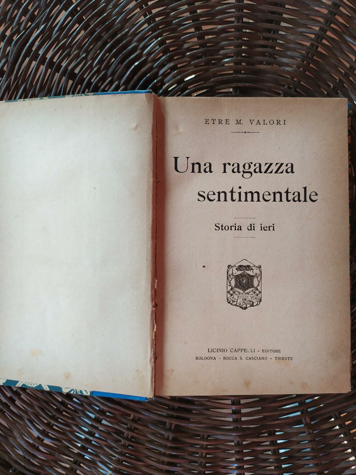 Una ragazza sentimentale.Storia di ieri. - copertina