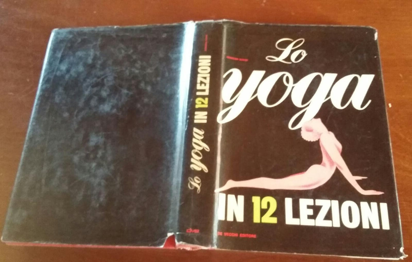 Lo yoga in 12 lezioni - copertina