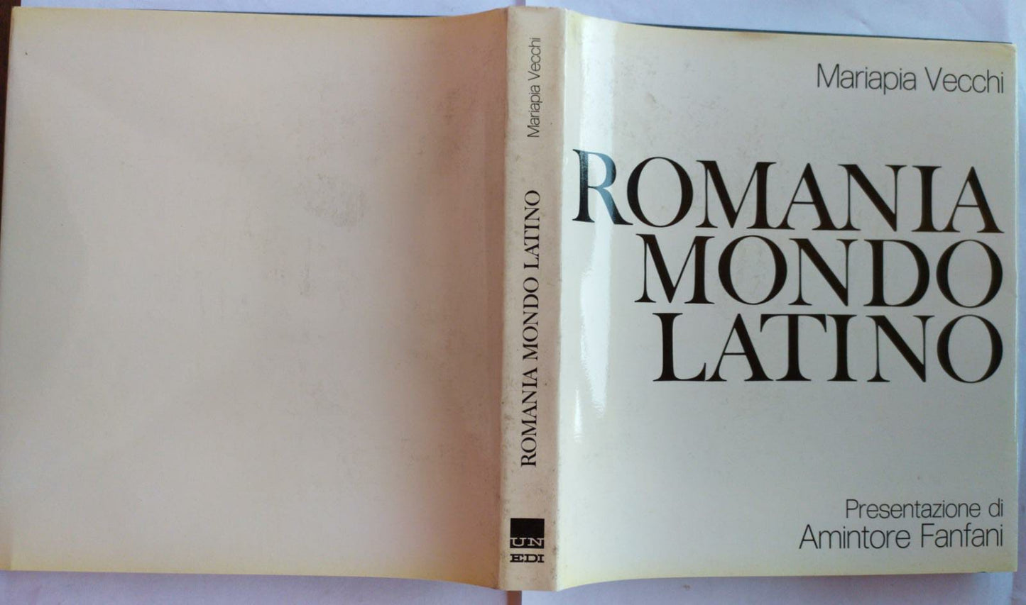 Romania mondo Latino - copertina