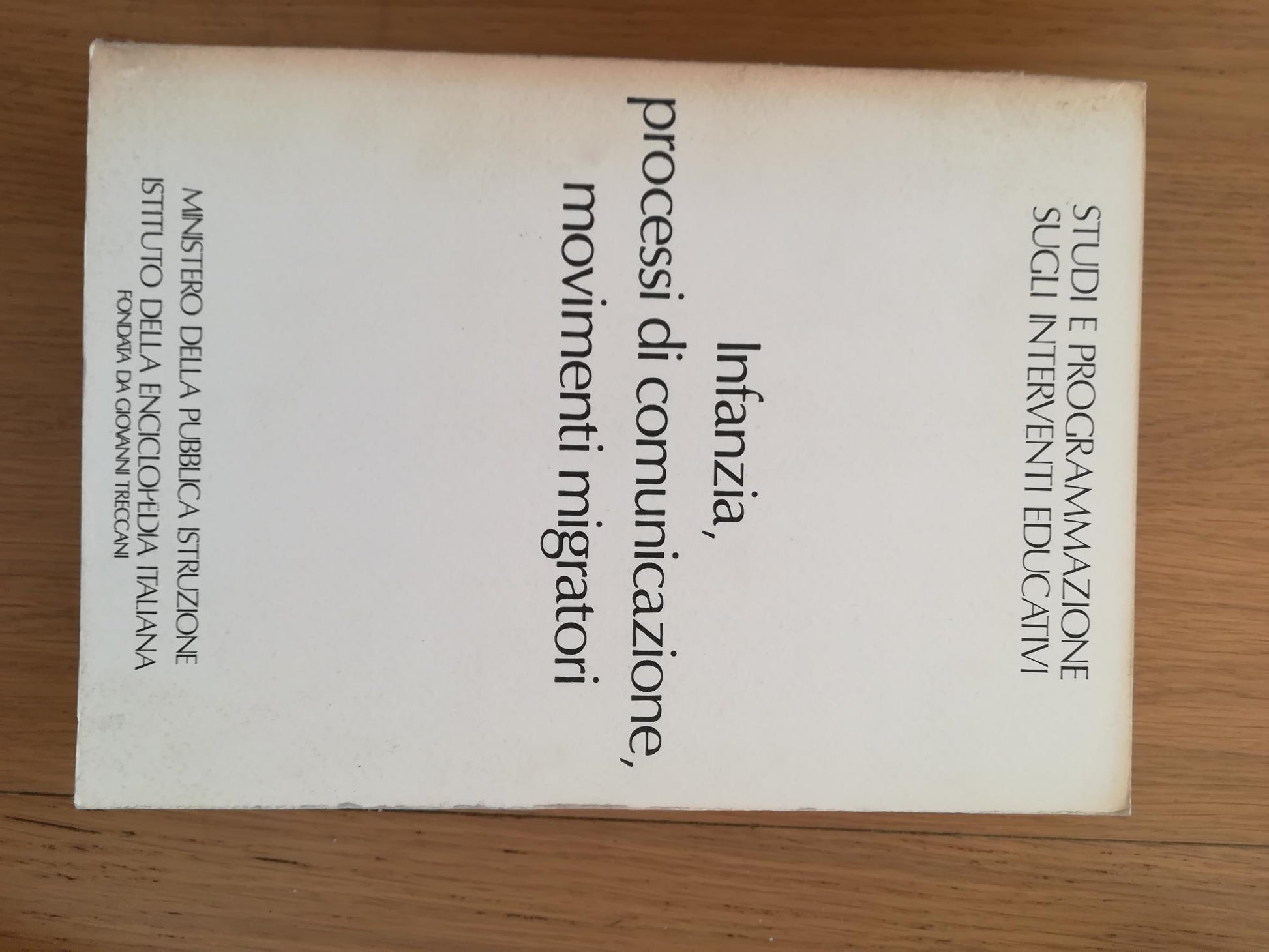 Infanzia, processi di comunicazione, movimenti migratori - copertina