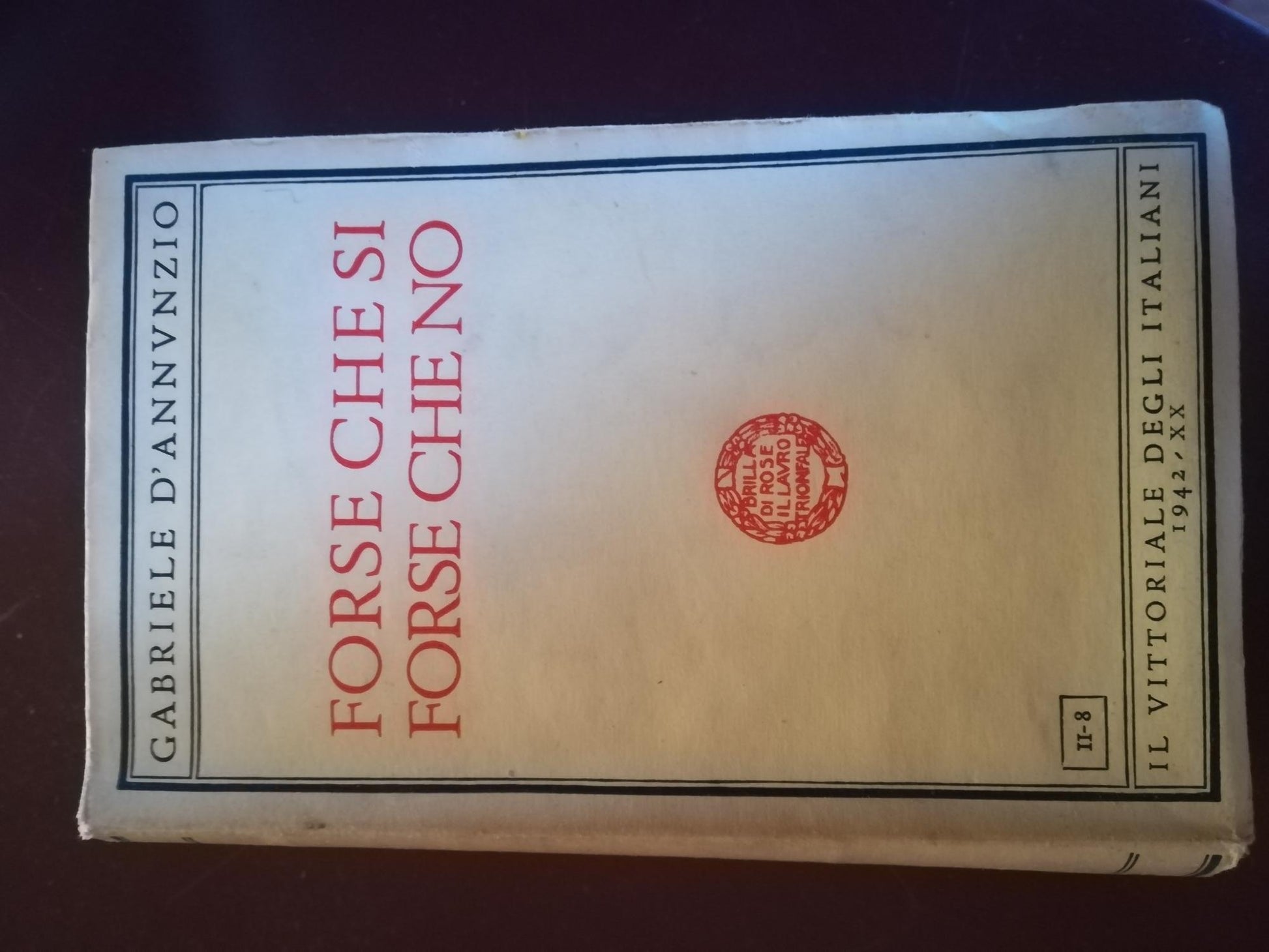 Forse che si forse che no - copertina