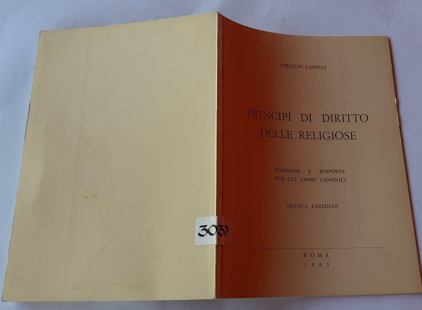 Principi di diritto delle religiose. Domande e risposte per gli esami canonici - copertina