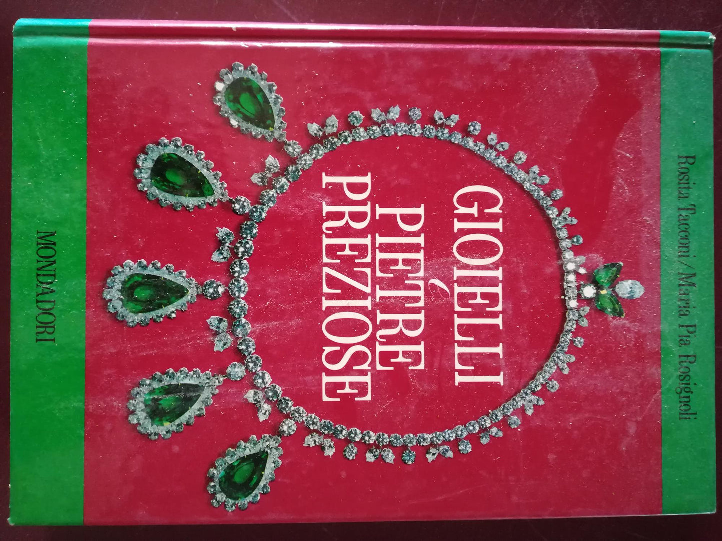 Gioielli e pietre preziose - copertina