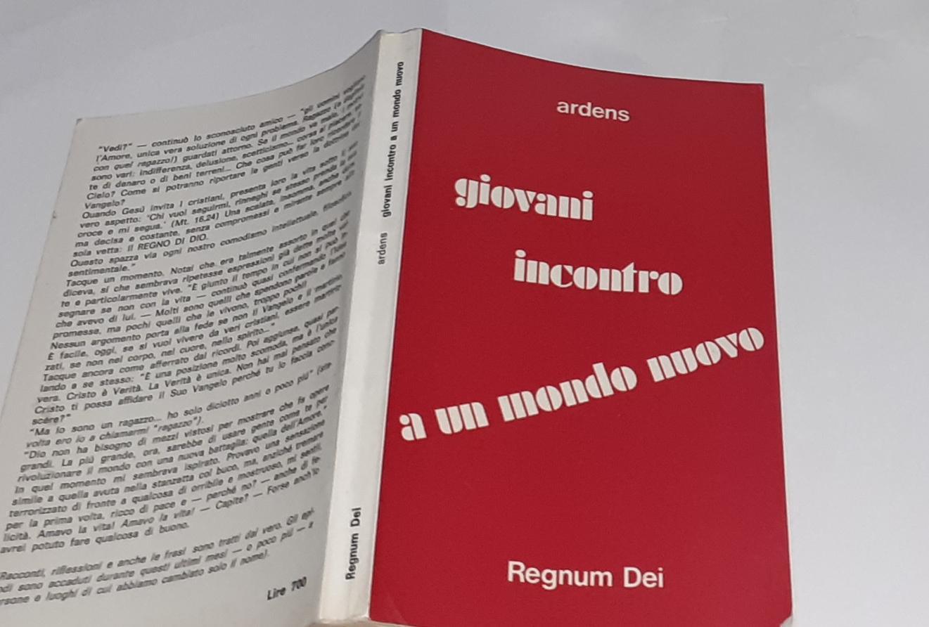 Giovani incontro a un mondo nuovo - copertina