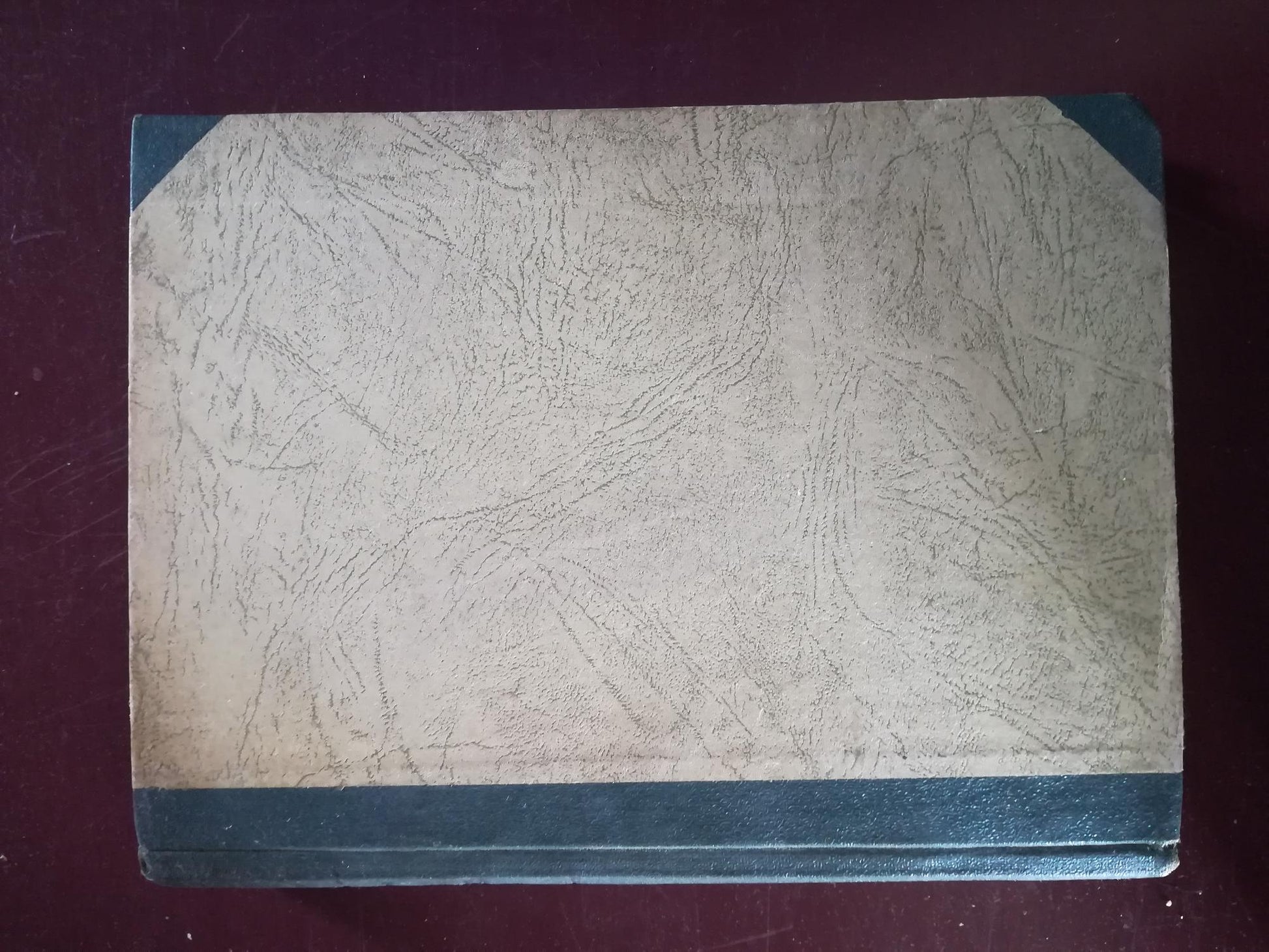 Onde insanguinate: la guerra sui mari - copertina