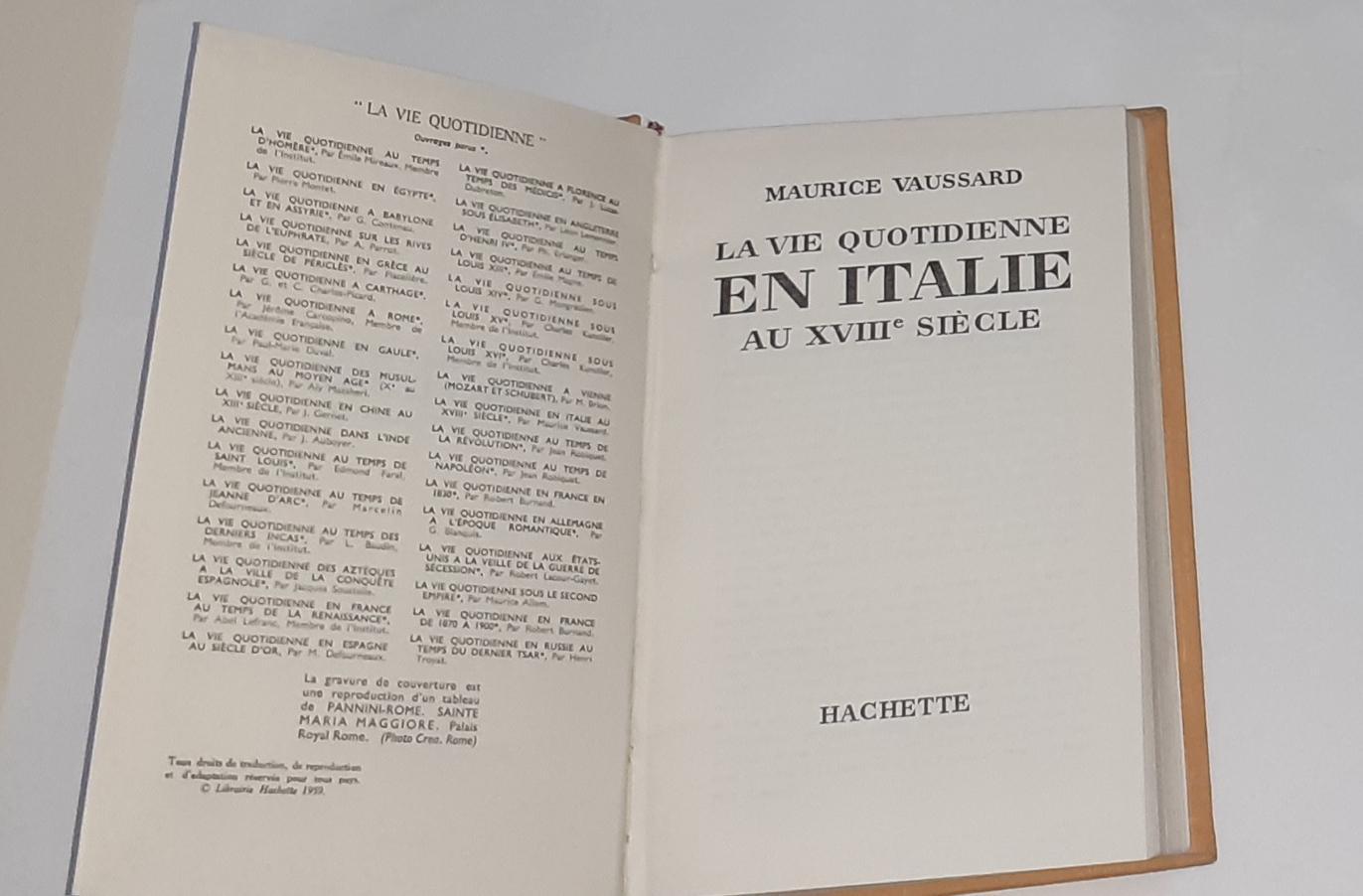 La vie quotidienne en Italie au XVIII siecle - copertina