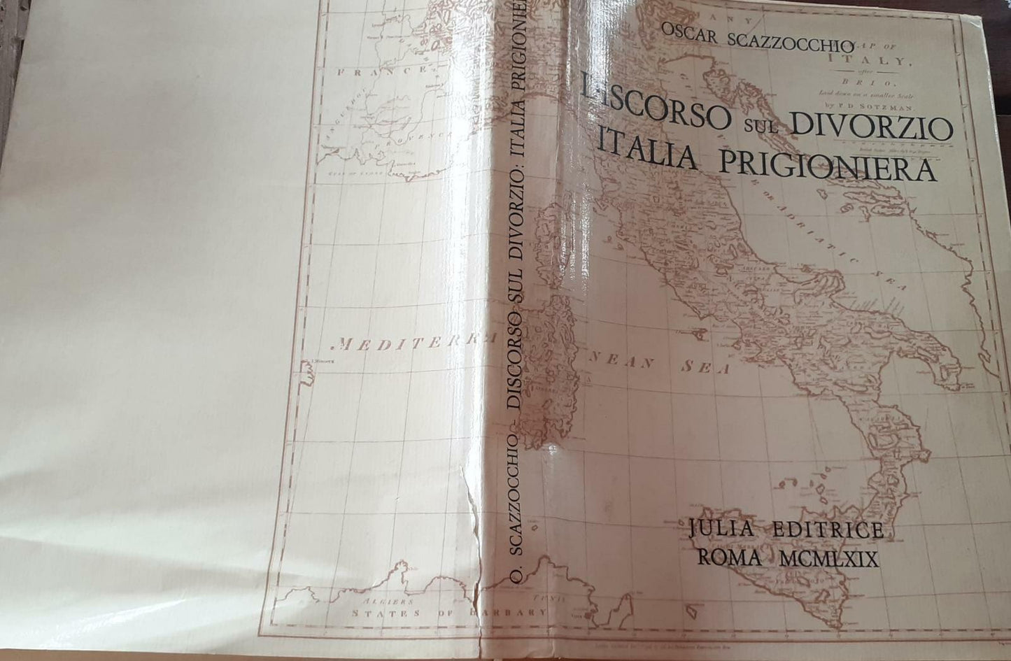 Discorso sul divorzio Italia prigioniera - copertina