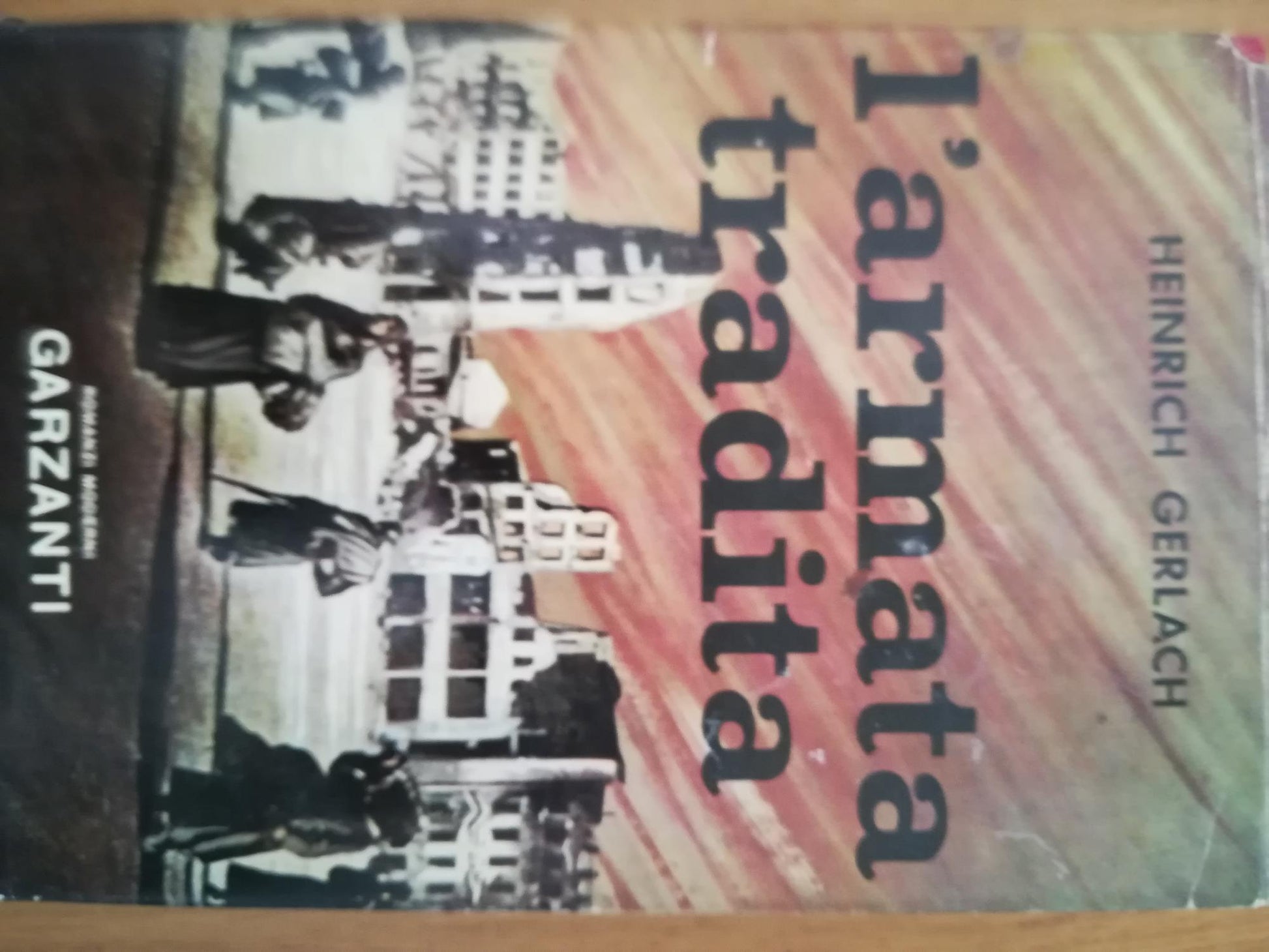 L' armata tradita - copertina