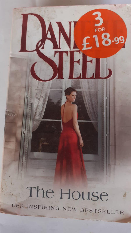 The house her inspiring new bestseller - copertina