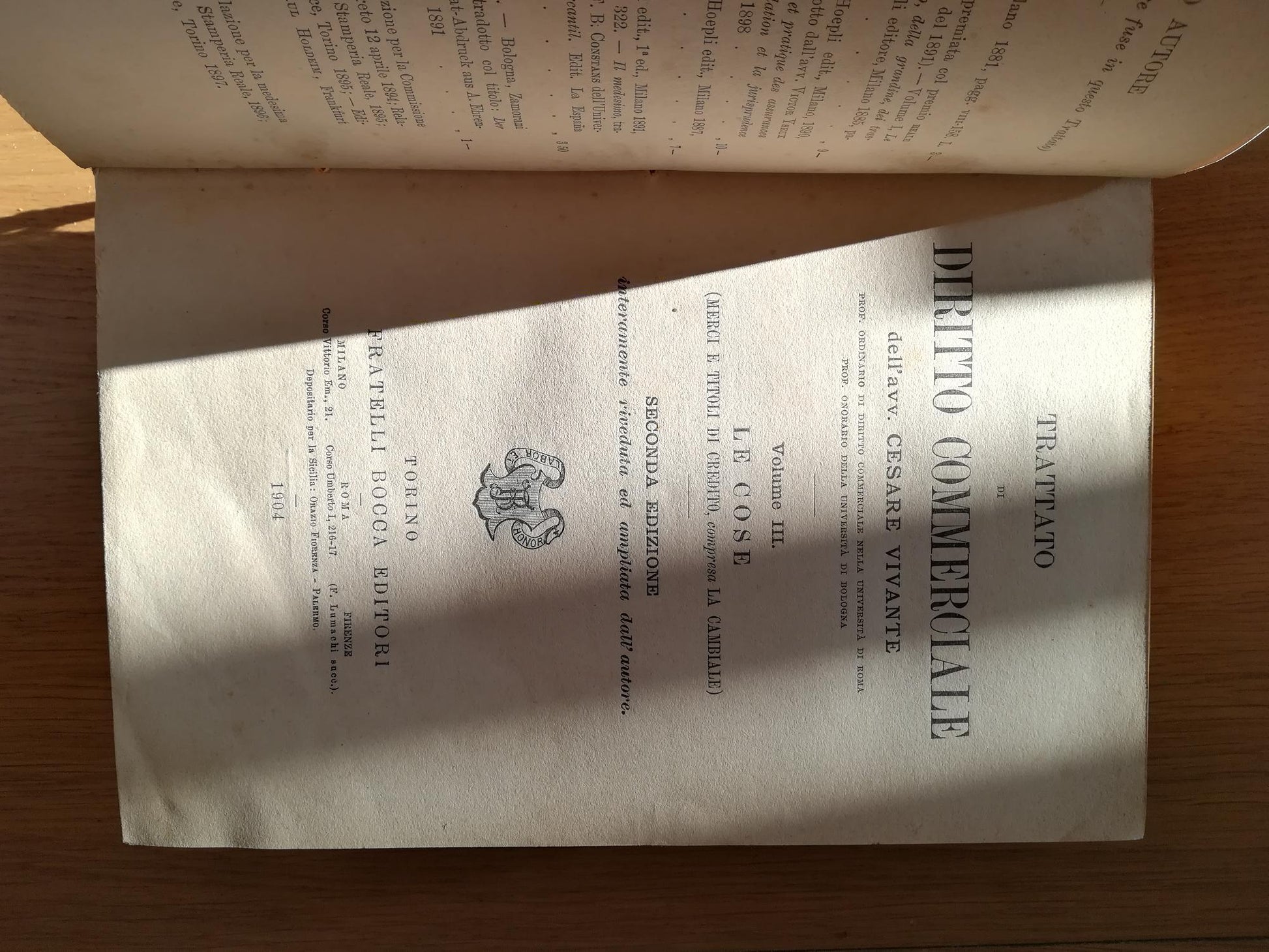 TRATTATO DI DIRITTO COMMERCIALE Vol. III - copertina
