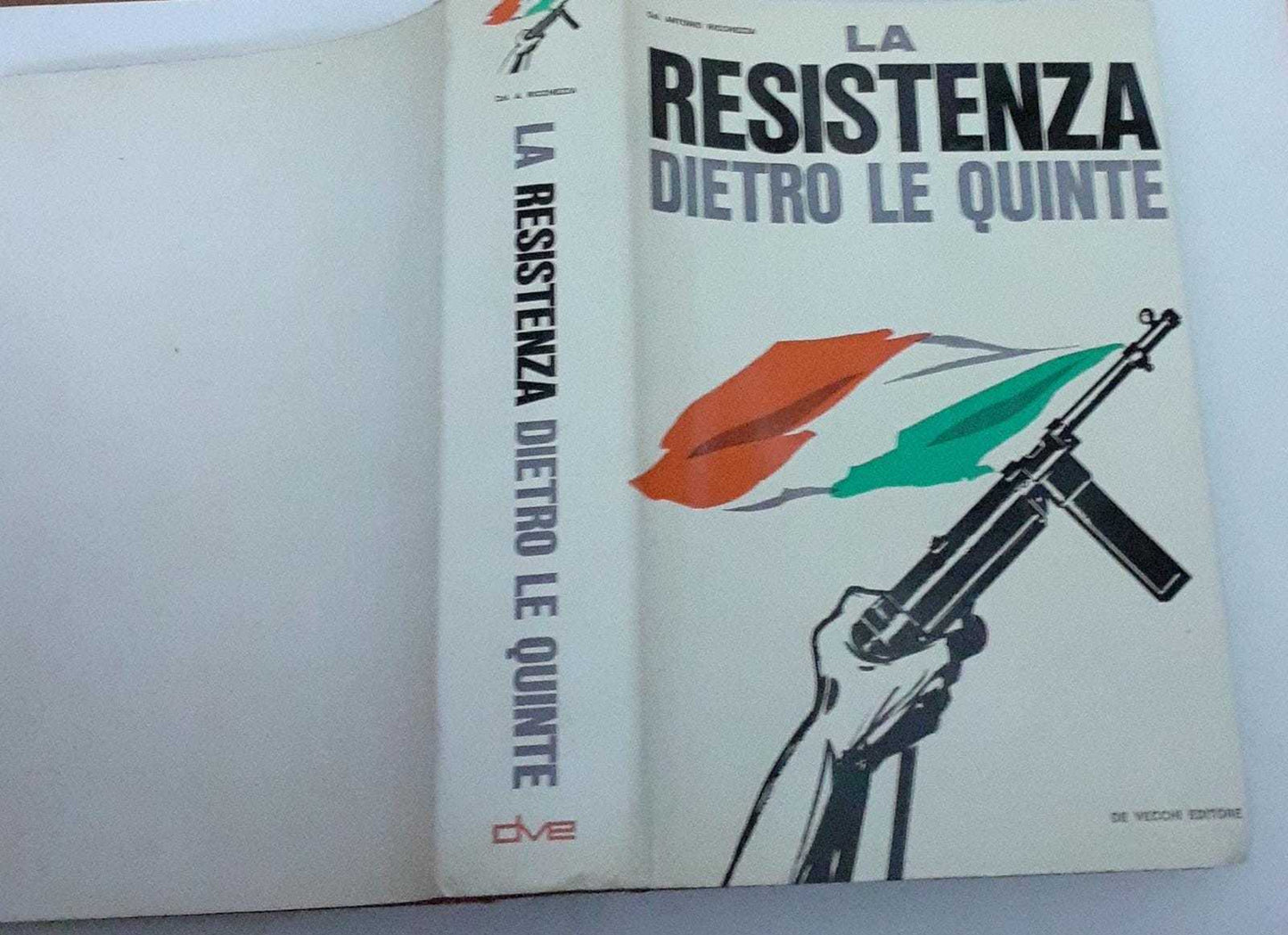 La resistenza dietro le quinte - copertina