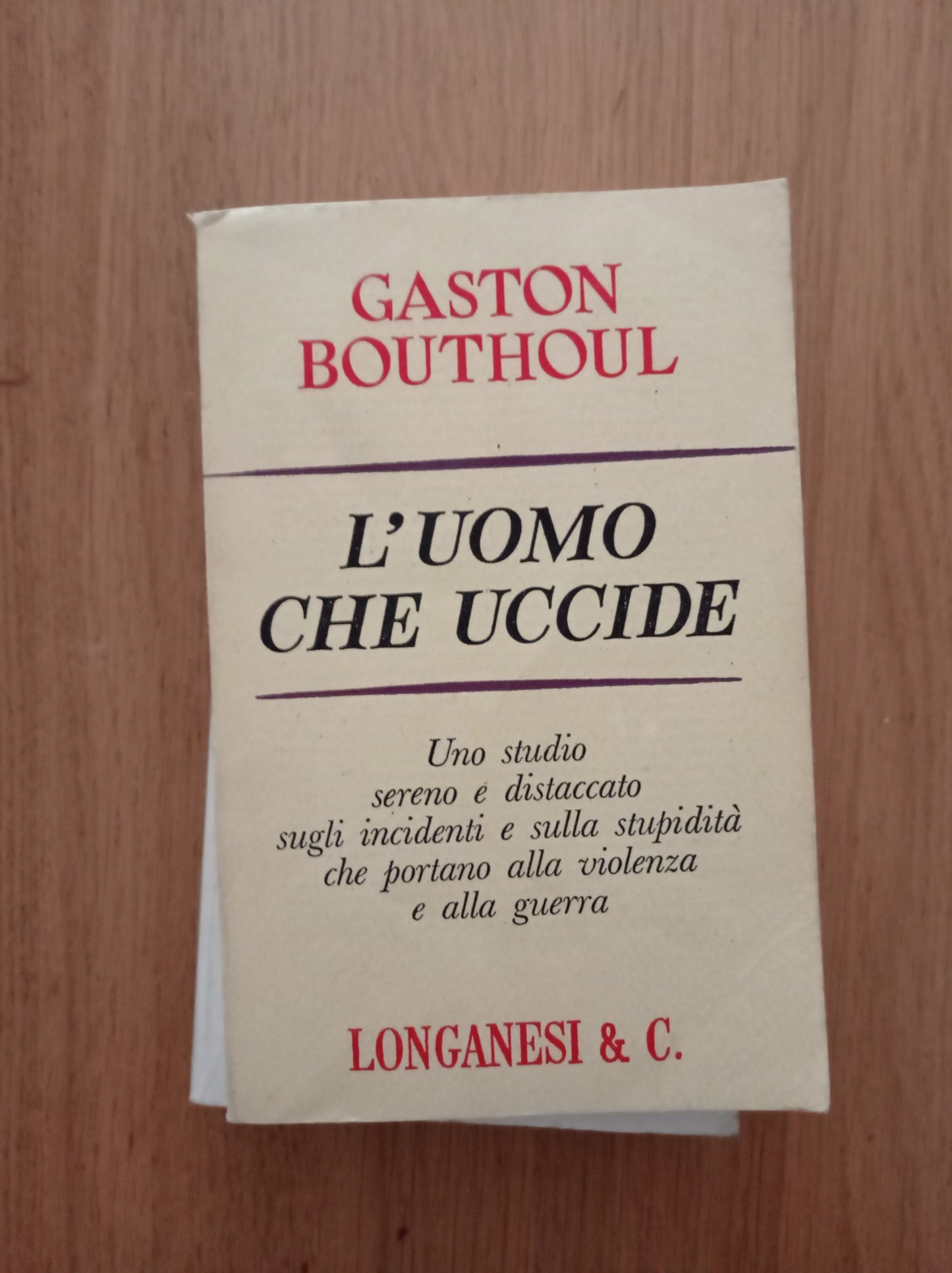 L'uomo che uccide - copertina