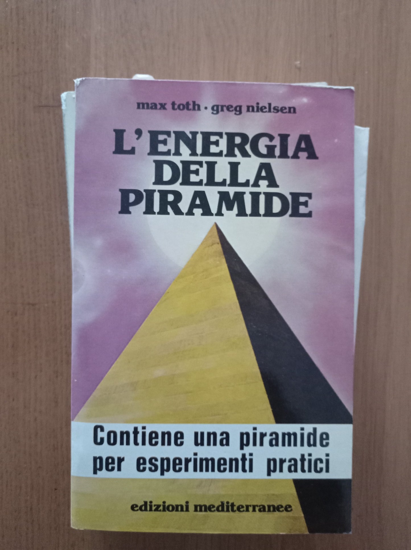 L'energia della piramide - copertina