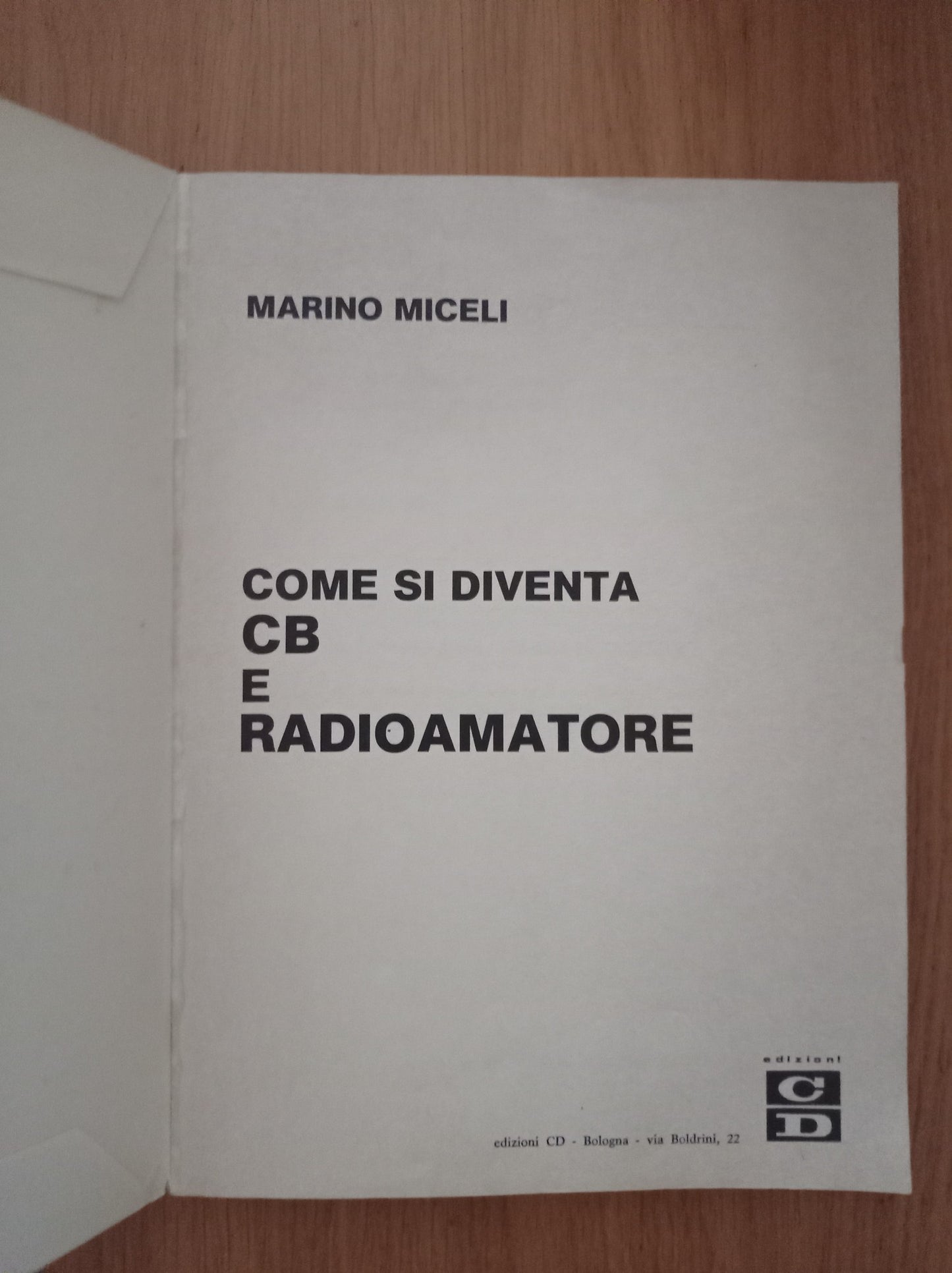Come si diventa CB e radioamatore - copertina