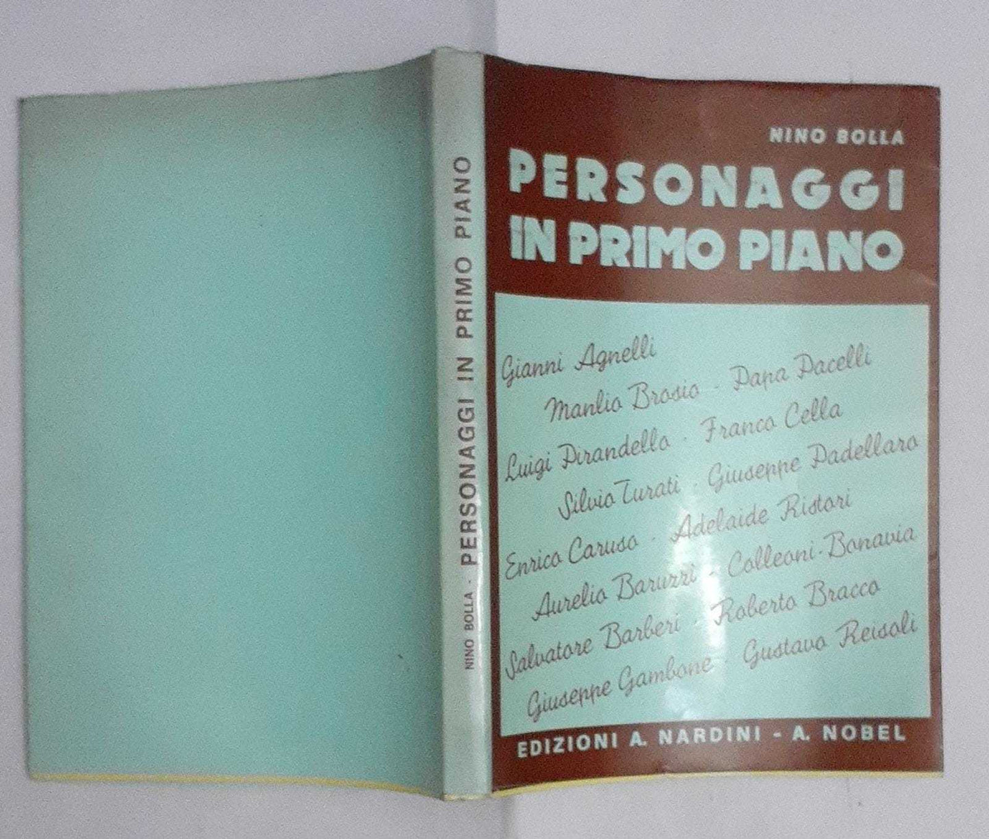 Personaggi in primo piano - copertina