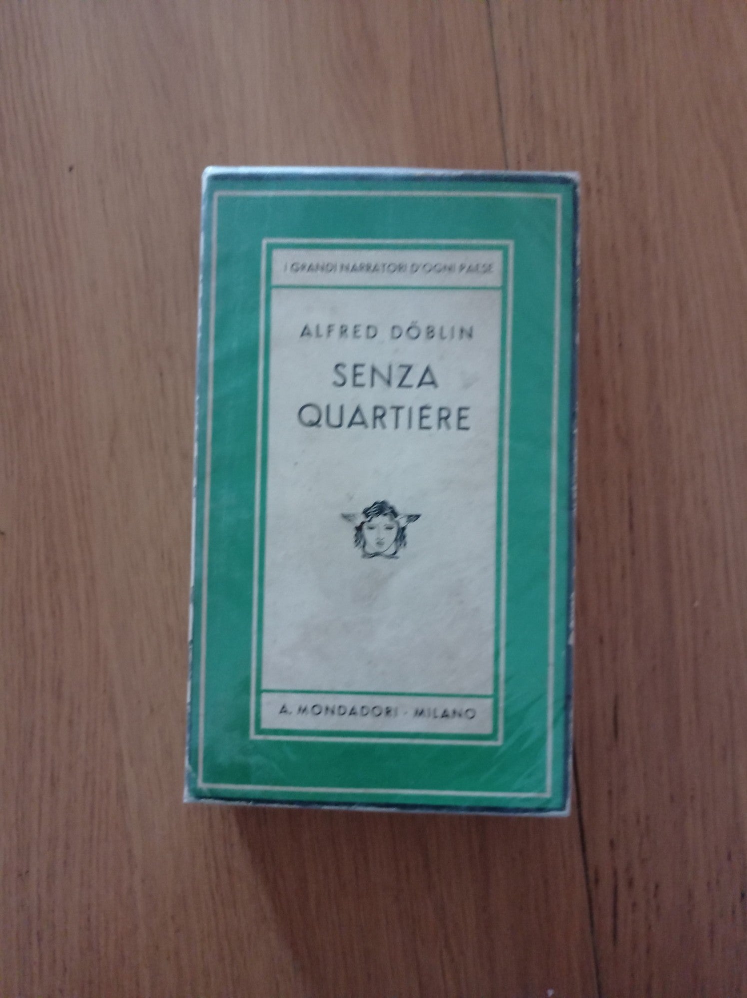 Senza quartiere - copertina