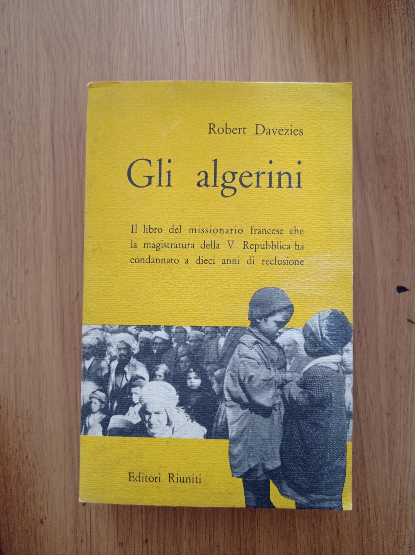 Gli algerini - copertina