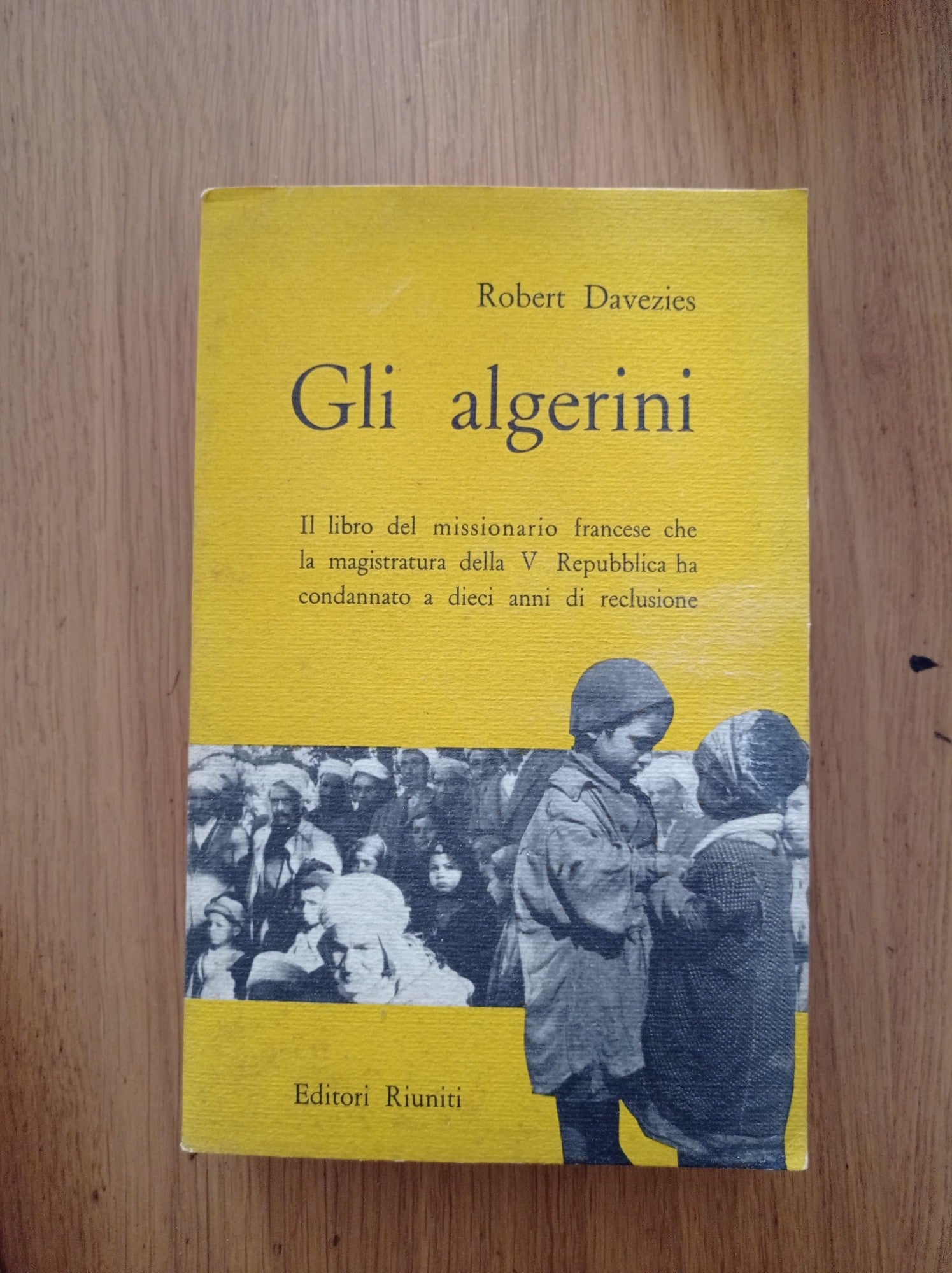 Gli algerini - copertina