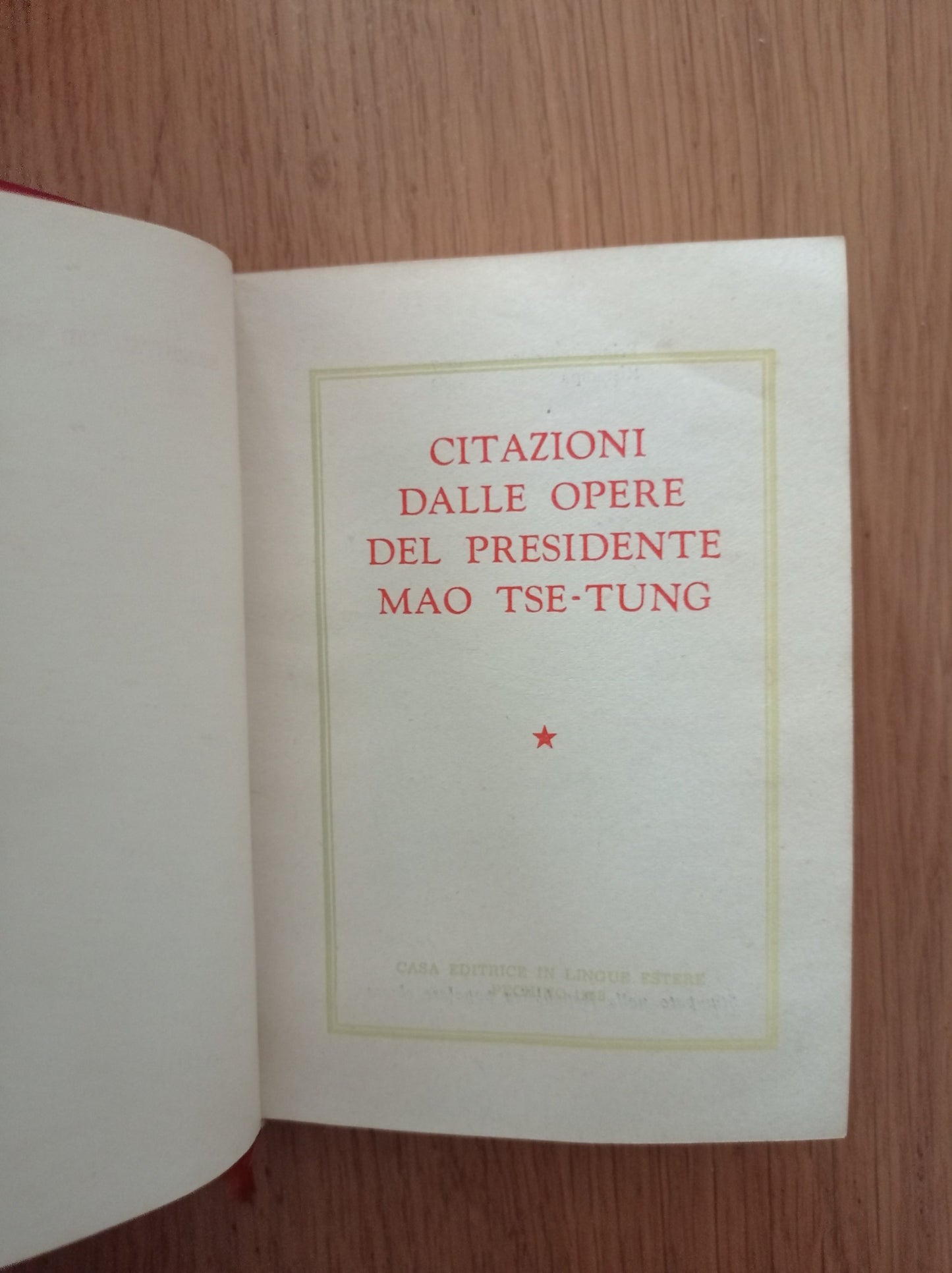 Citazioni dalle opere del presidente Mao Tse Tung - copertina