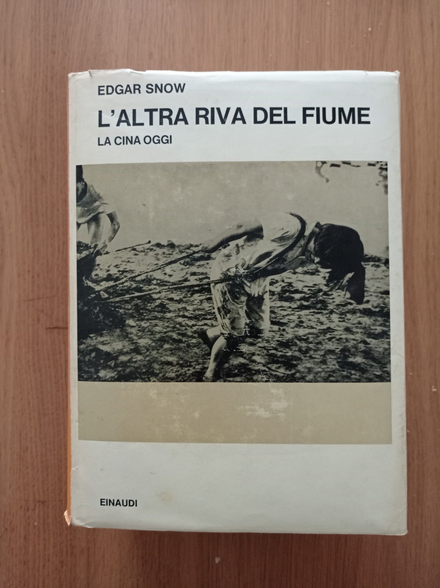 L' altra riva del fiume LA CINA OGGI - copertina