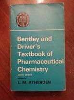 Bentley and driver's textbook pf pharmaceutical chemistry - copertina