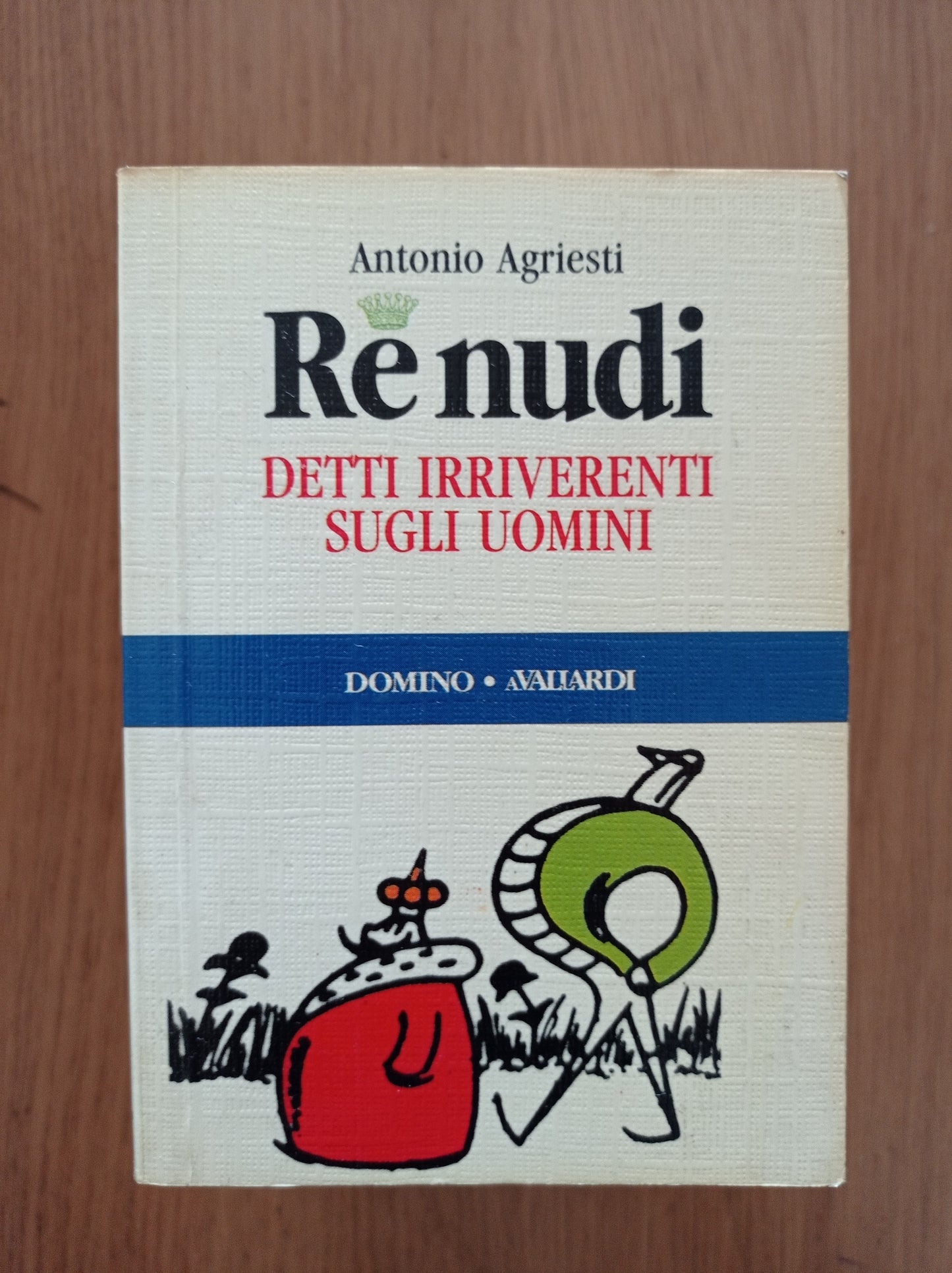Re nudi. Detti irriverenti sugli uomini - copertina