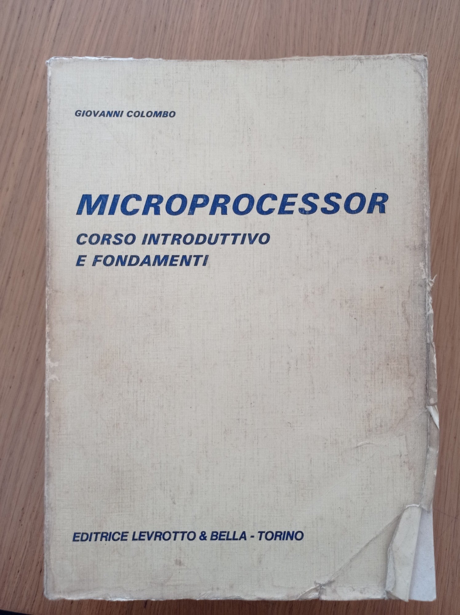 MICROPROCESSOR corso introduttivo e fondamenti - copertina