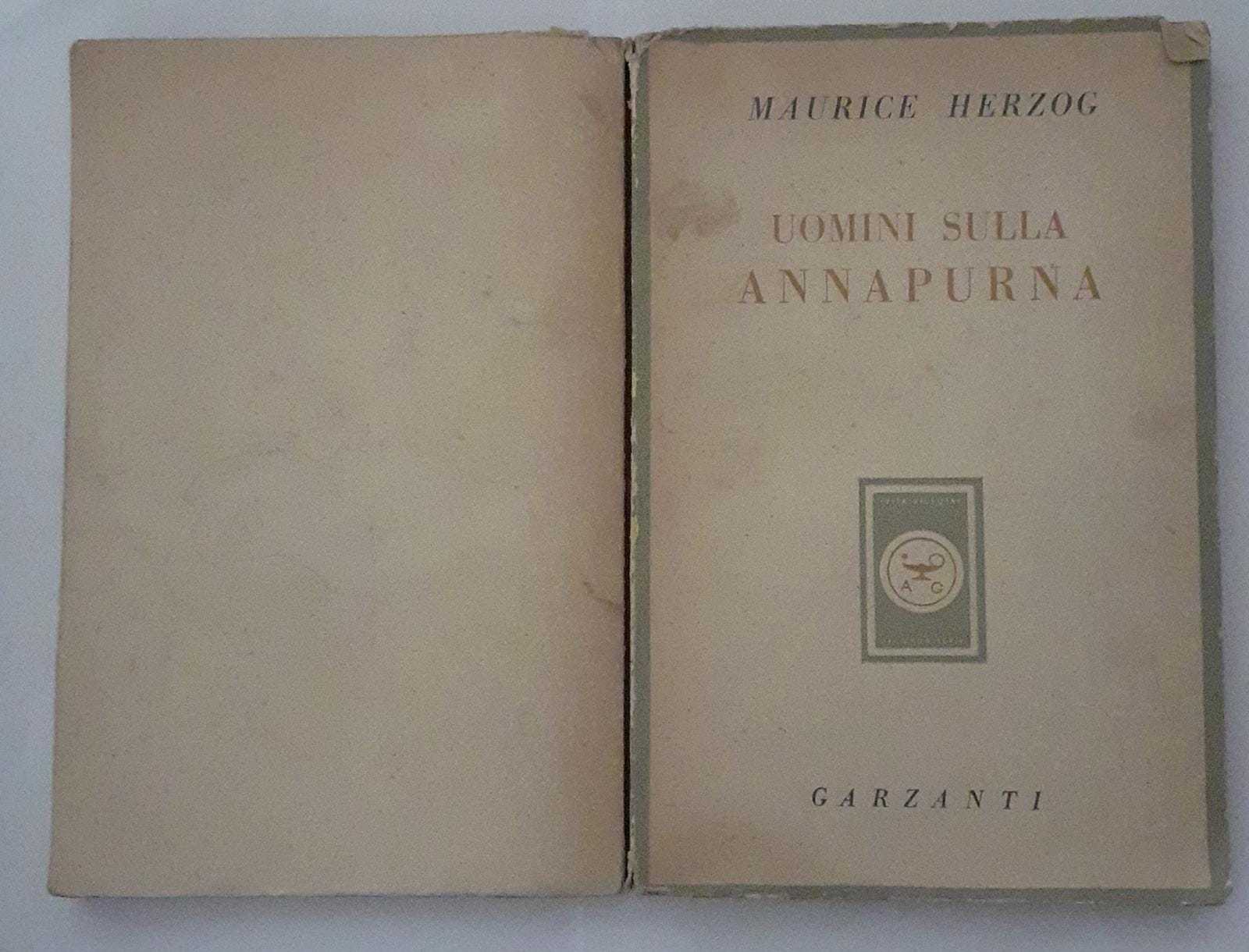 Uomini sulla Annapurna - copertina