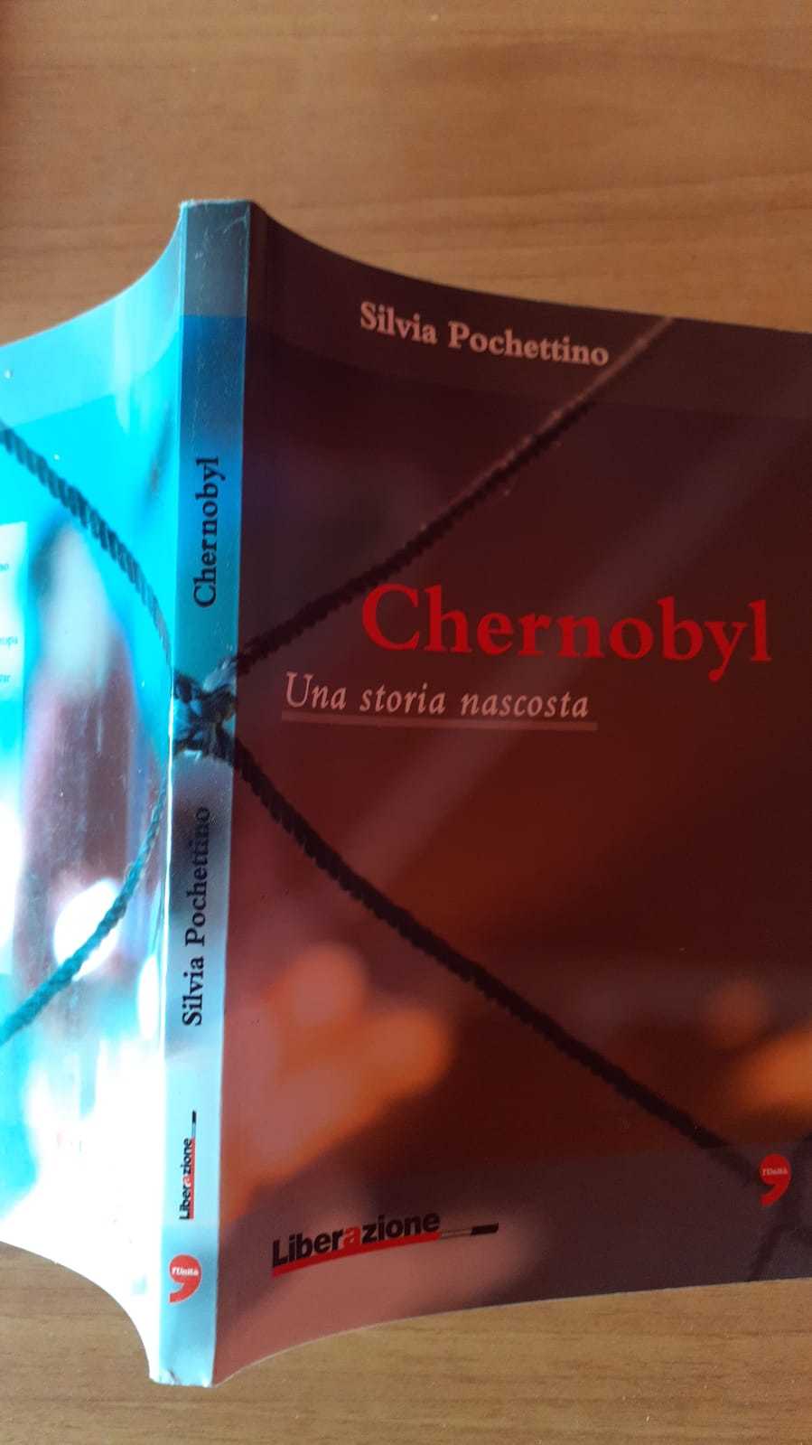 Chernobyl: una storia nascosta - copertina