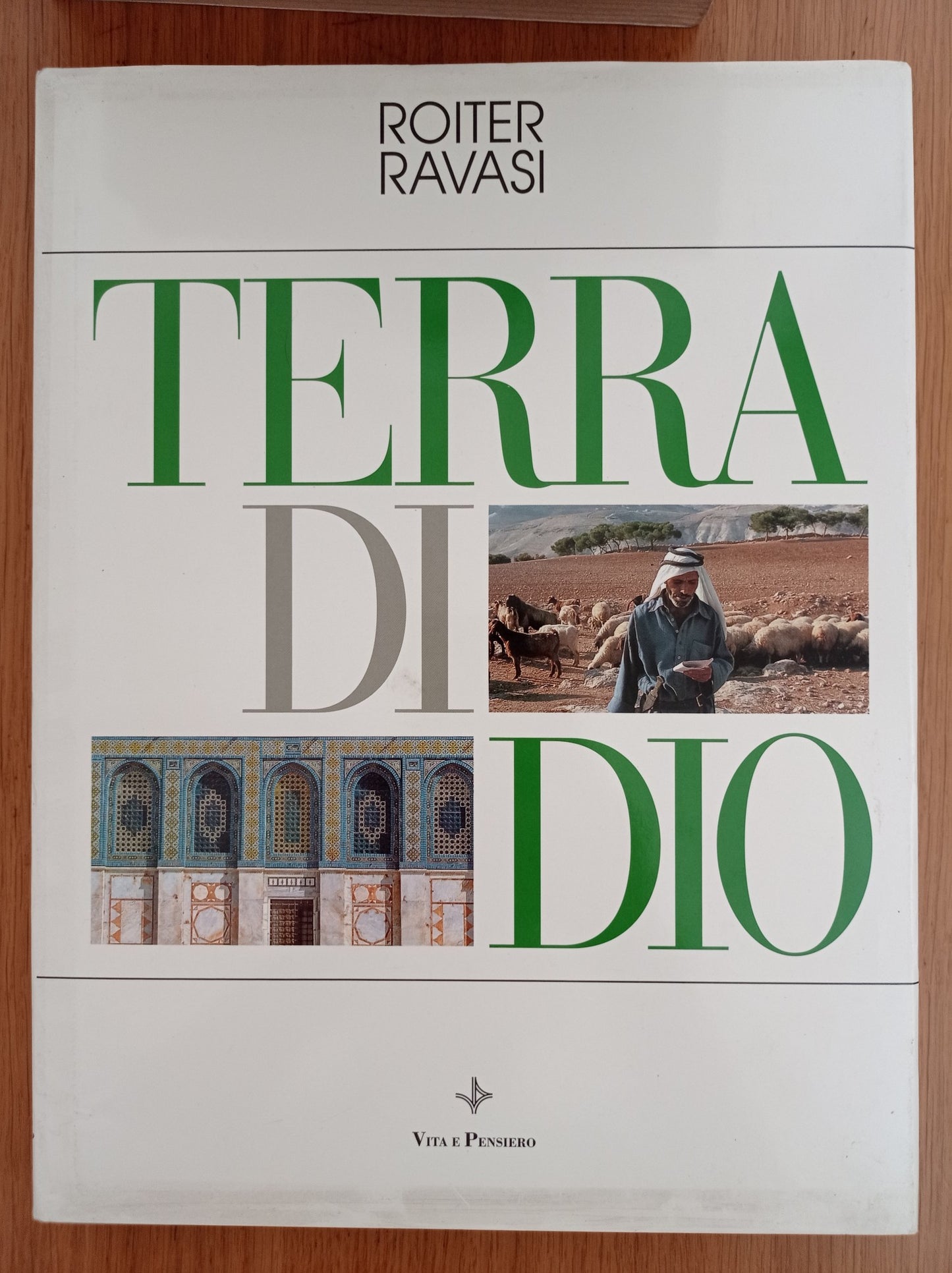 Terra di Dio. Ediz. illustrata - copertina