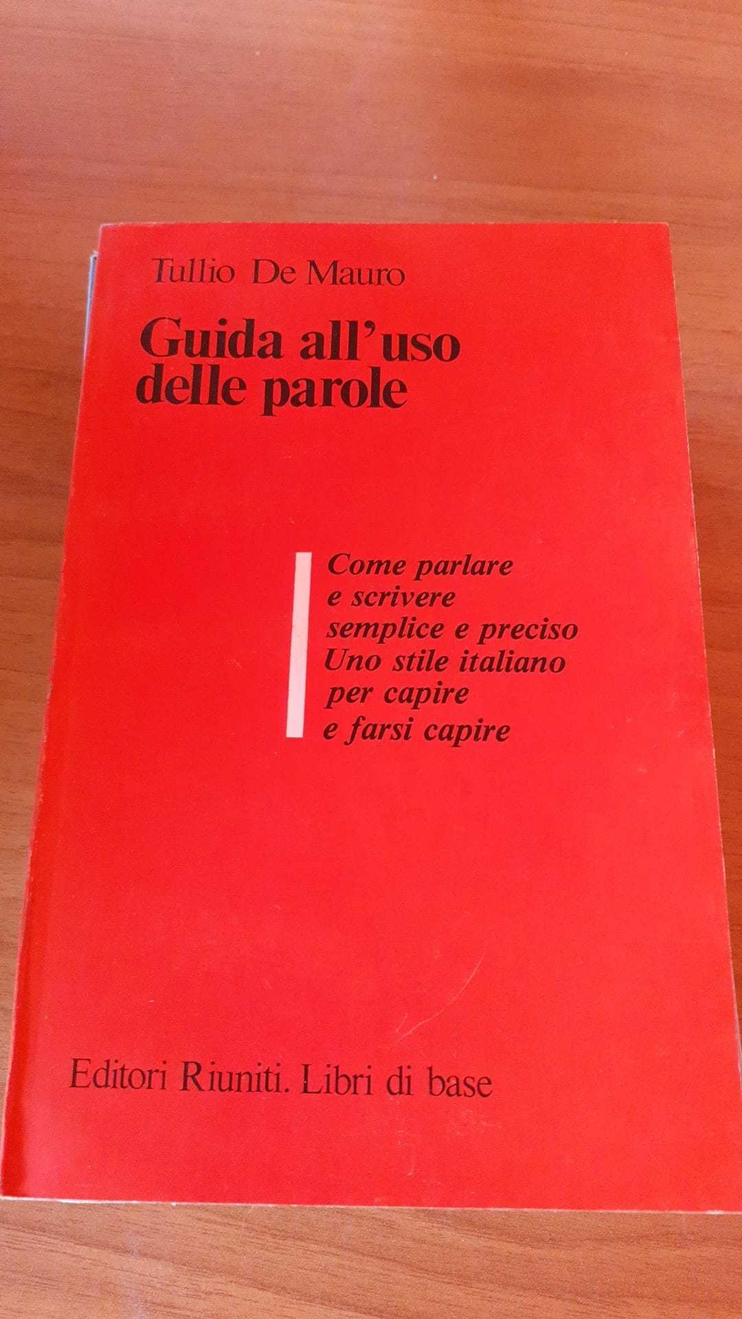 Guida all'uso delle parole - copertina