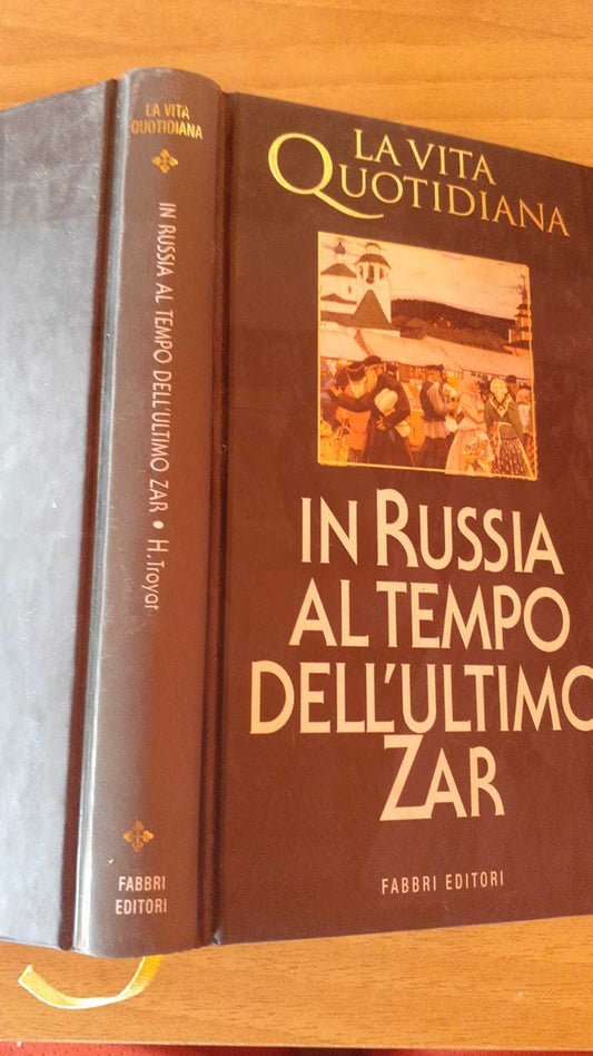 In Russia al tempo - copertina