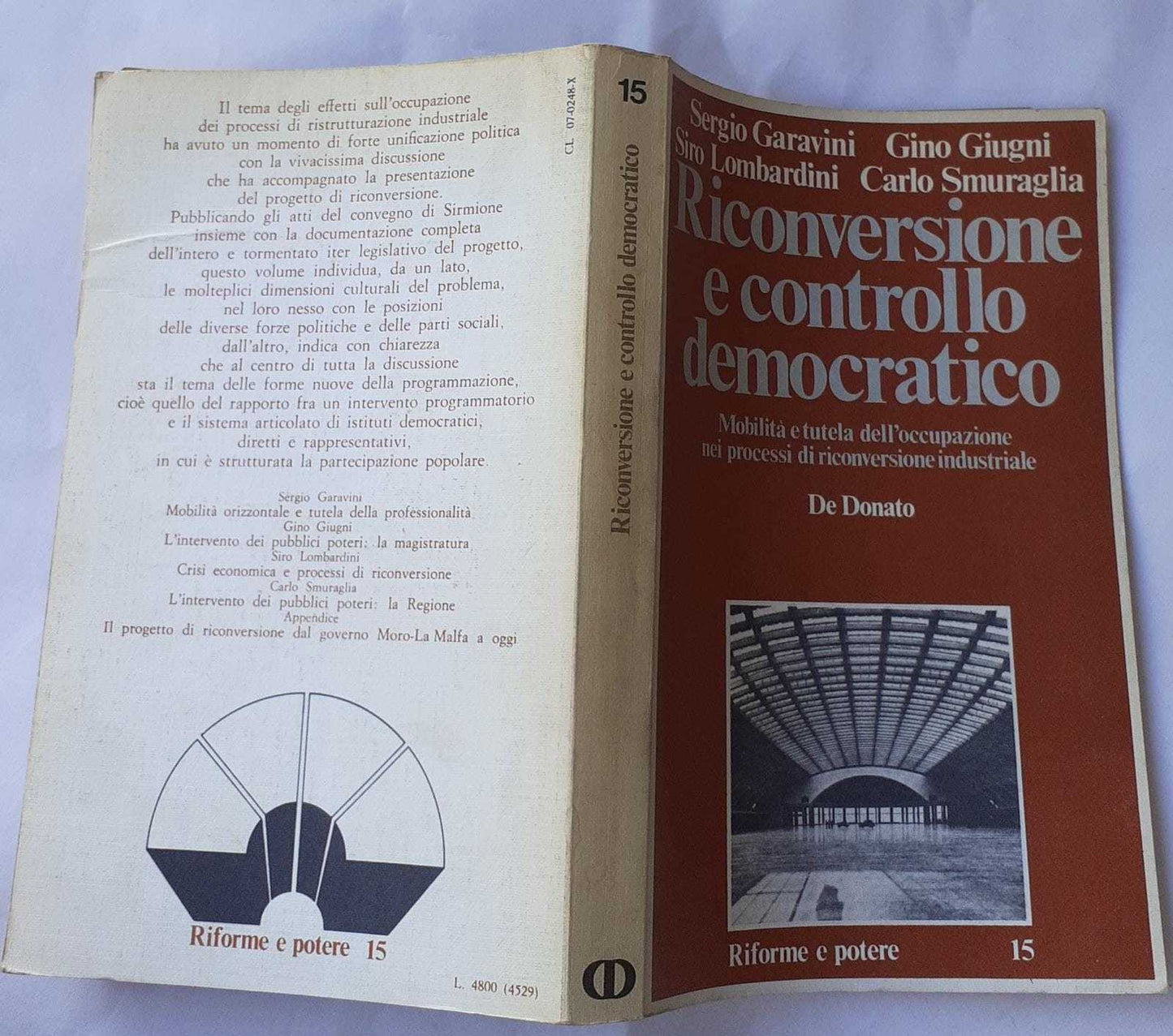 Riconversione e controllo democratico. Mobilita' e tutela dell'occupazione nei processi di riconversione industriale - copertina